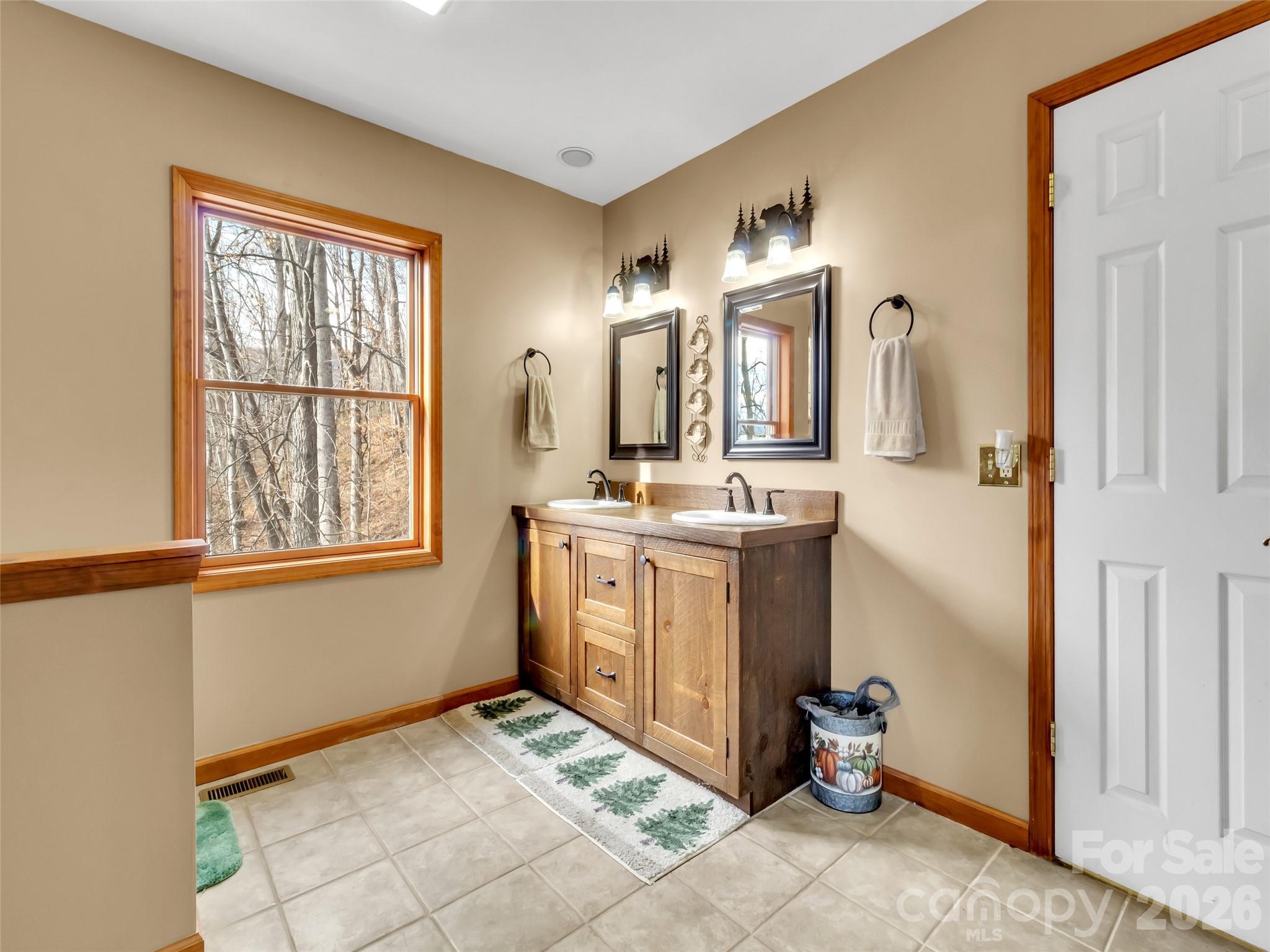 Falcon Ridge - Residential