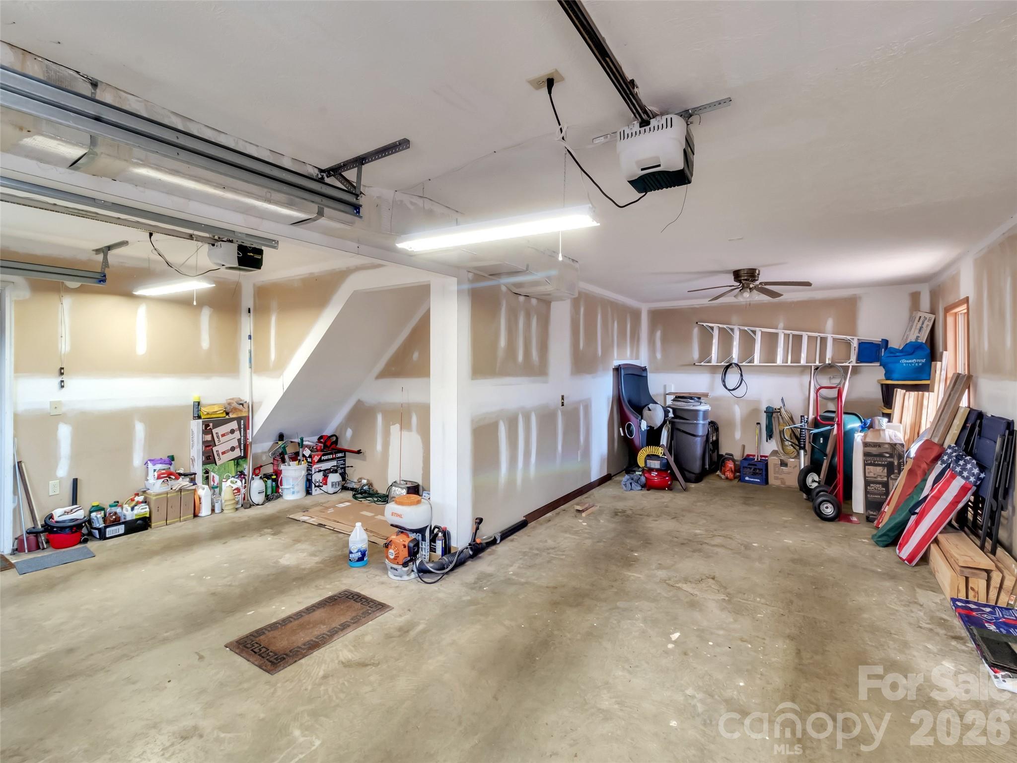 Falcon Ridge - Residential