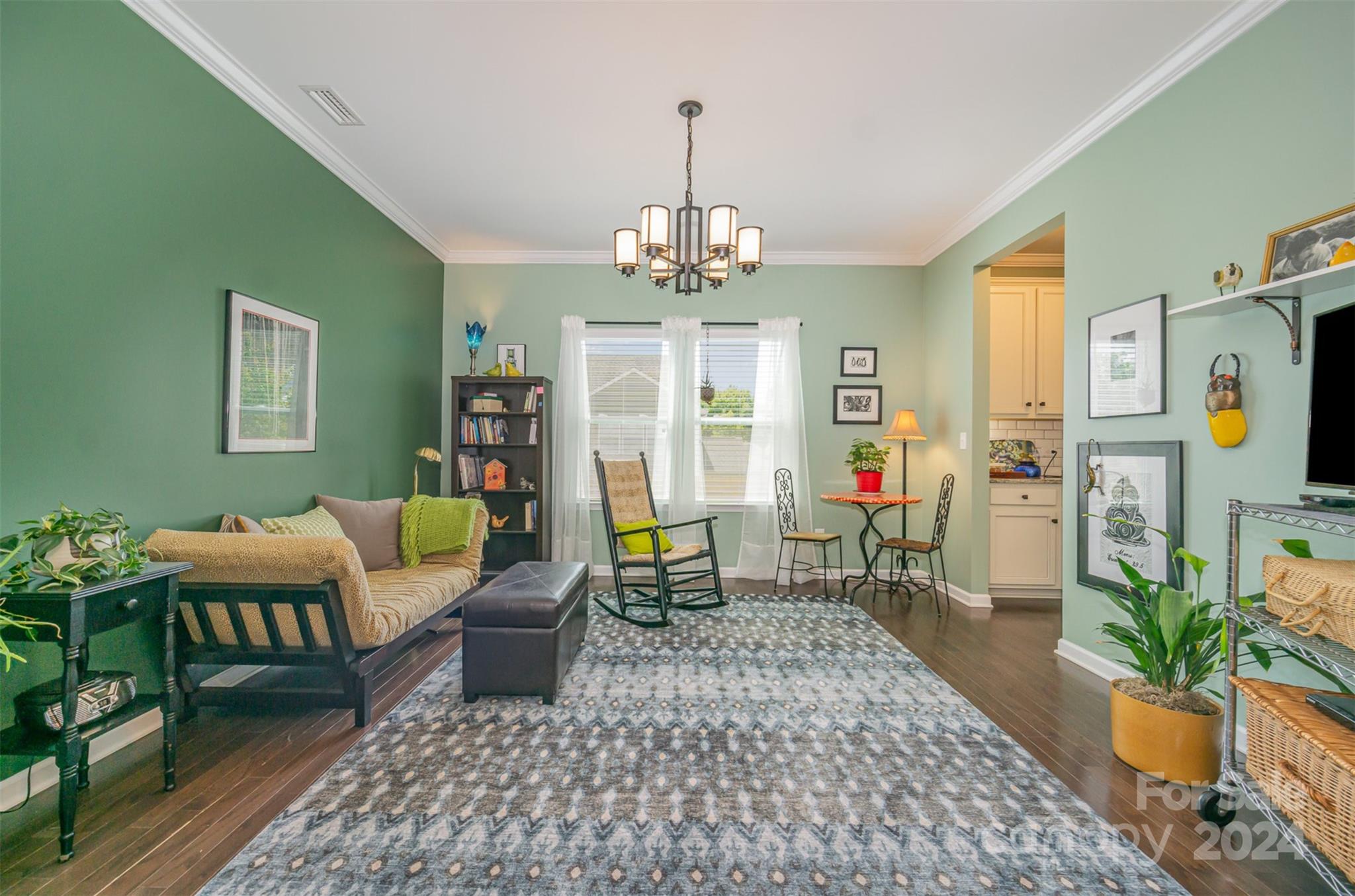Ellis Pond - Residential
