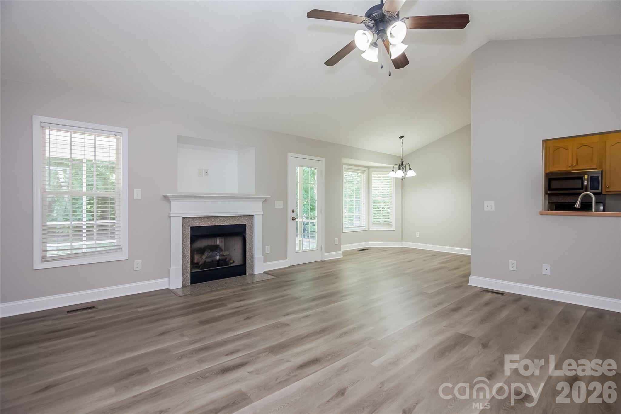 Summey Knoll - Residential Lease