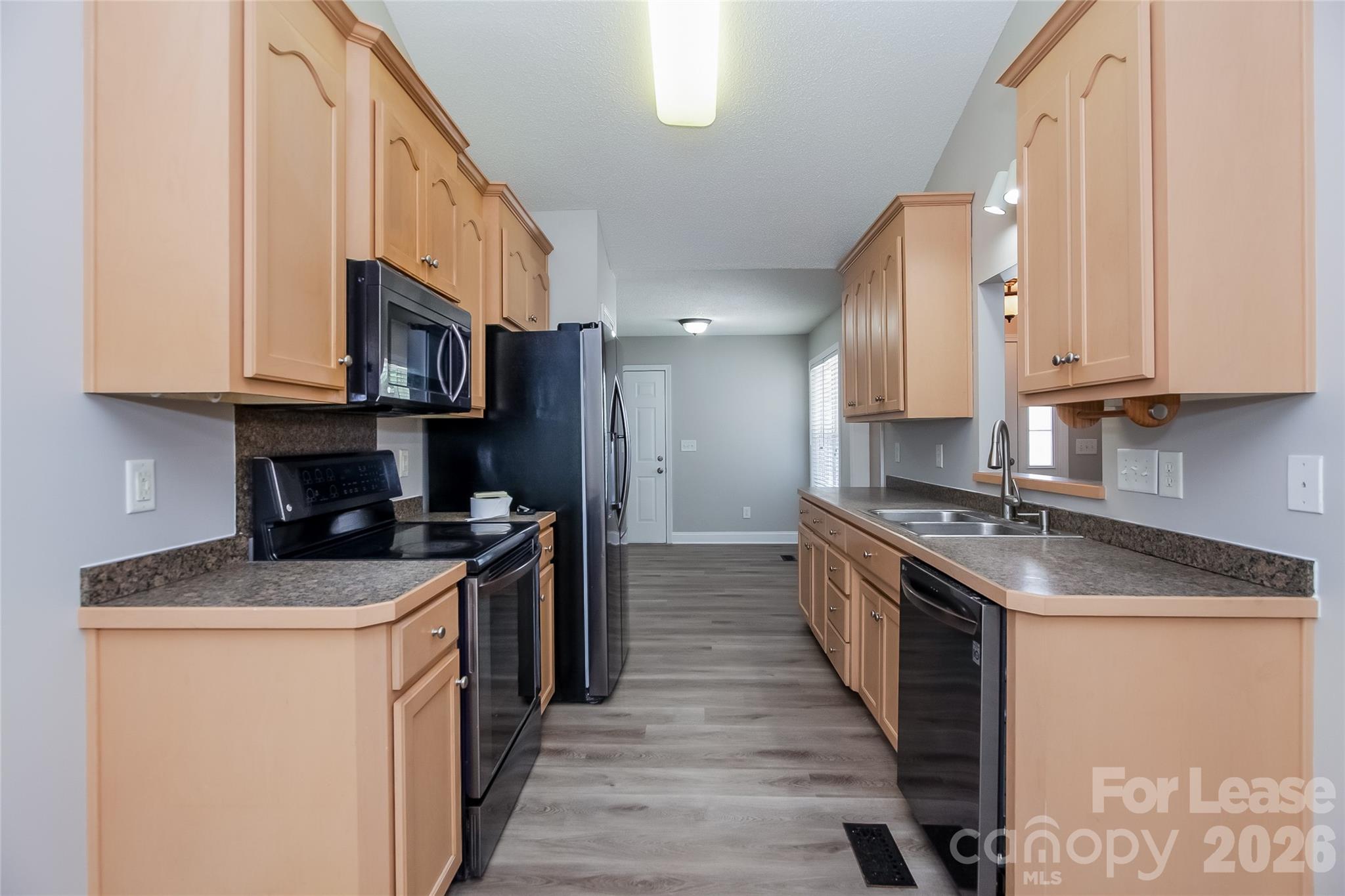 Summey Knoll - Residential Lease