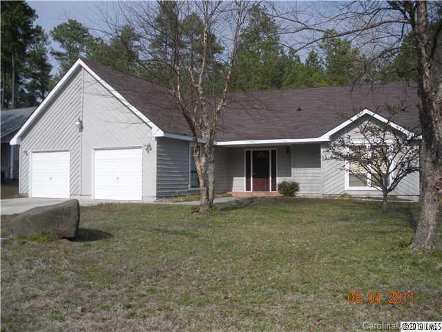 This charming rental property has a large great room with cathedral ceiling and bar area.  Sunny and neutral colors make this home ready for your choice of decor. Ceiling fans throughout. Newly renovated master bathroom. The large deck in a private fenced in backyard is great for enteraining.