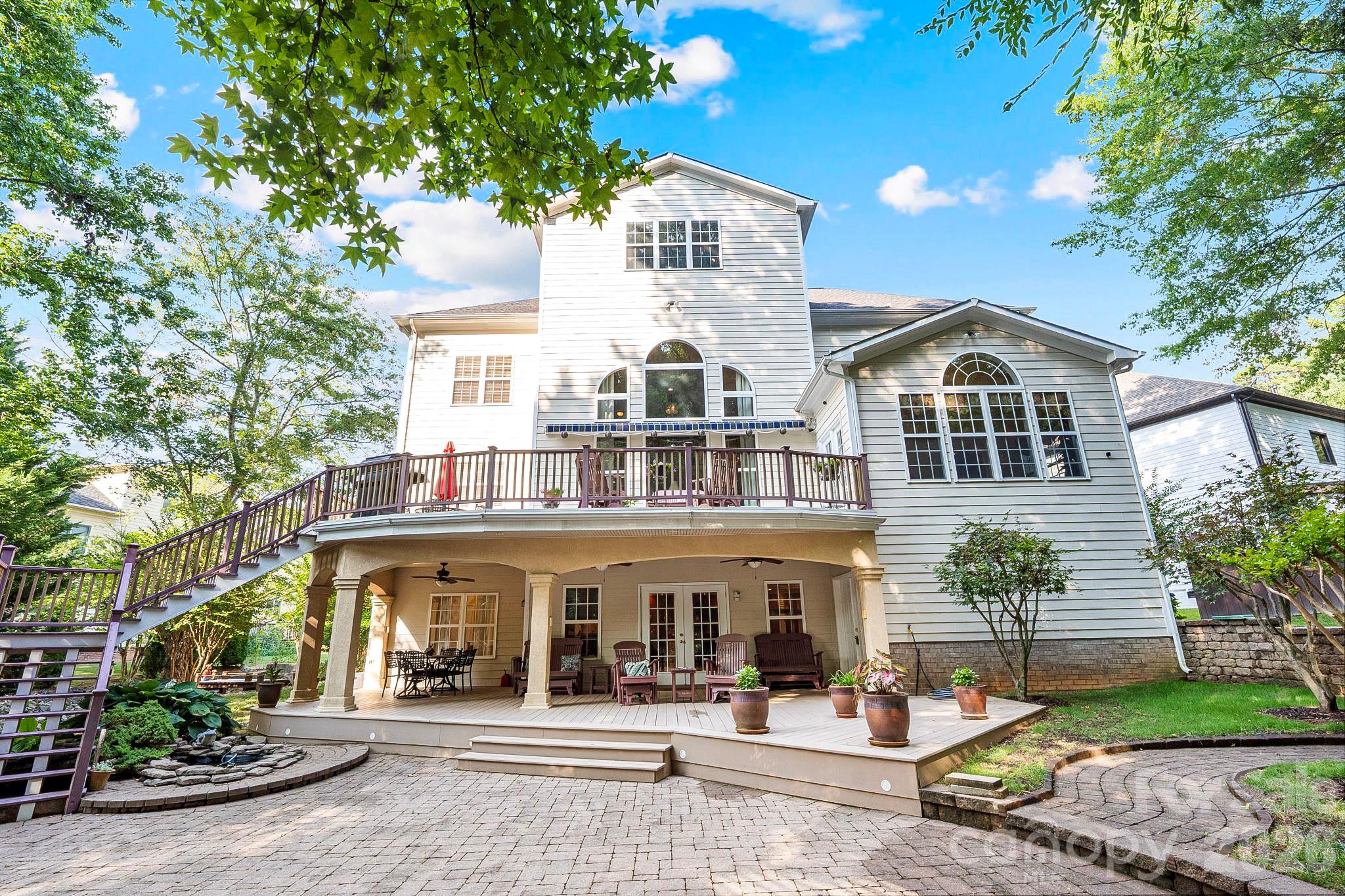 Weatherstone Manor - Residential