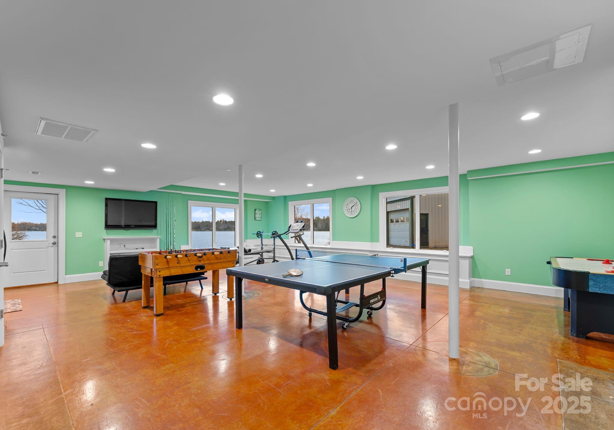 Pirates Cove - Residential