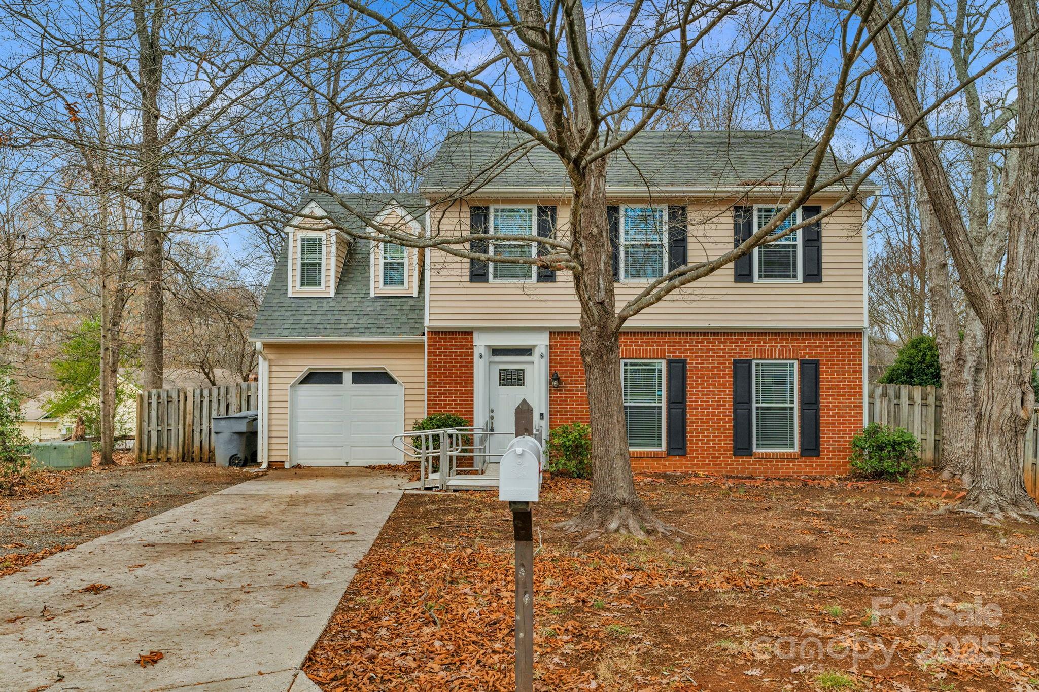 Mcalpine Woods - Residential
