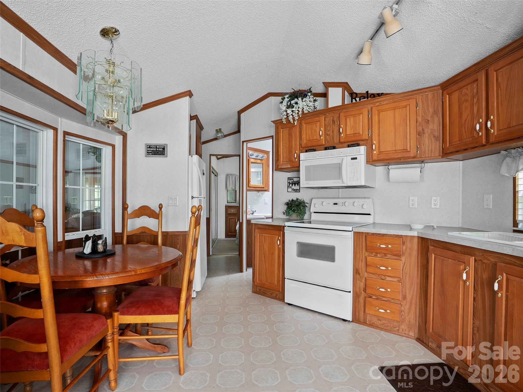 Dogwood Lakes - Residential