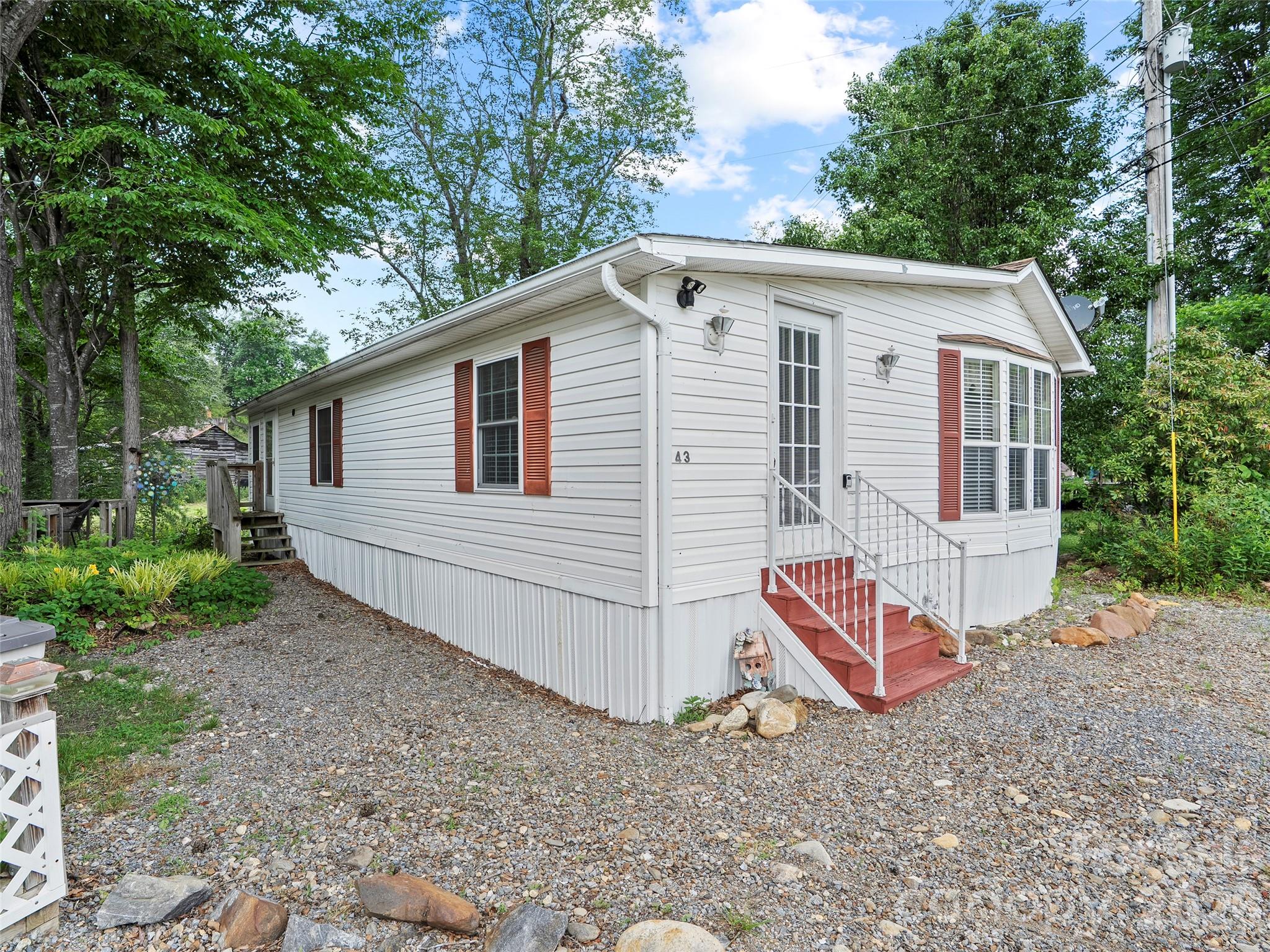 Dogwood Lakes - Residential