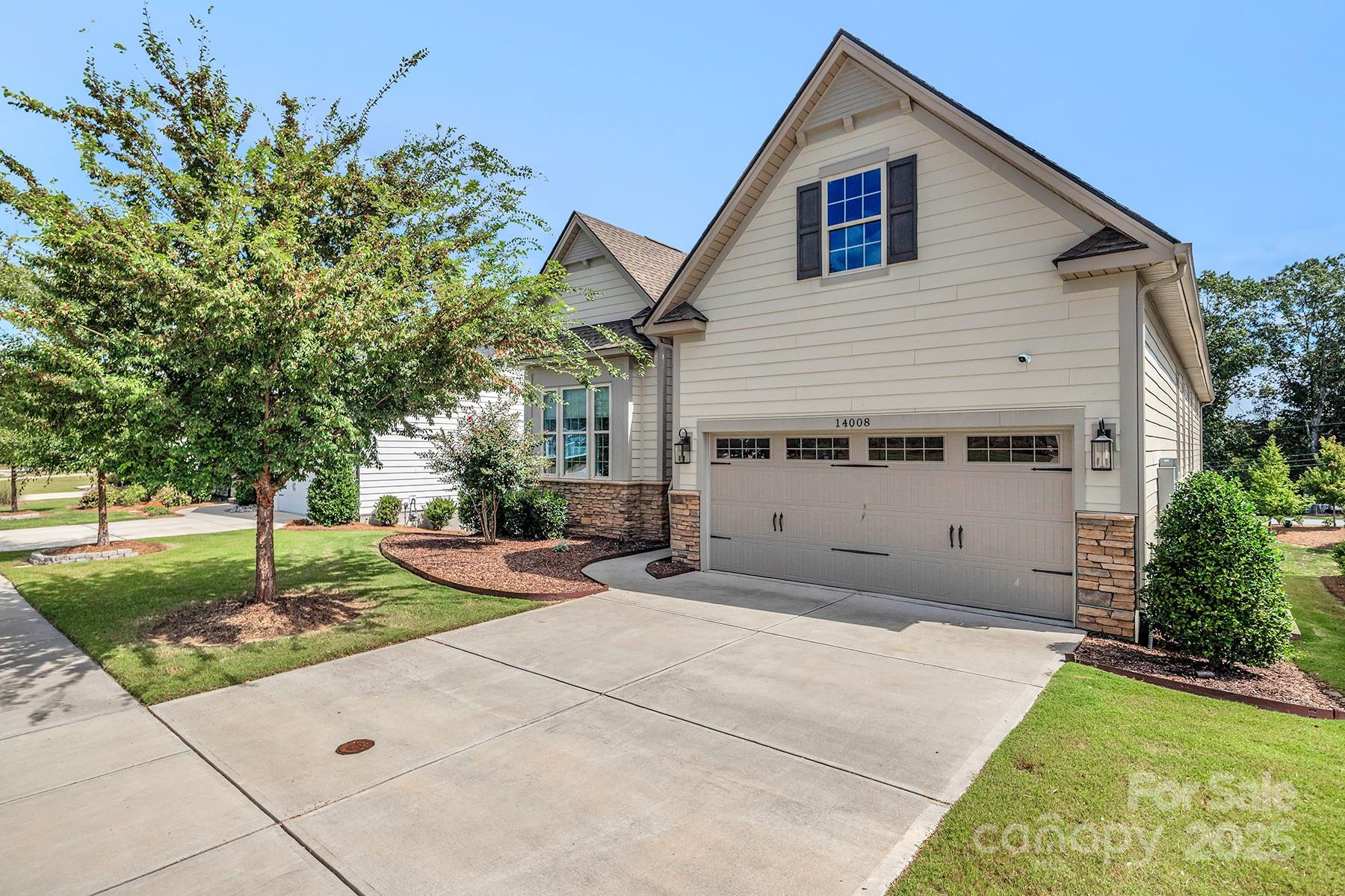 Regency at Palisades - Residential