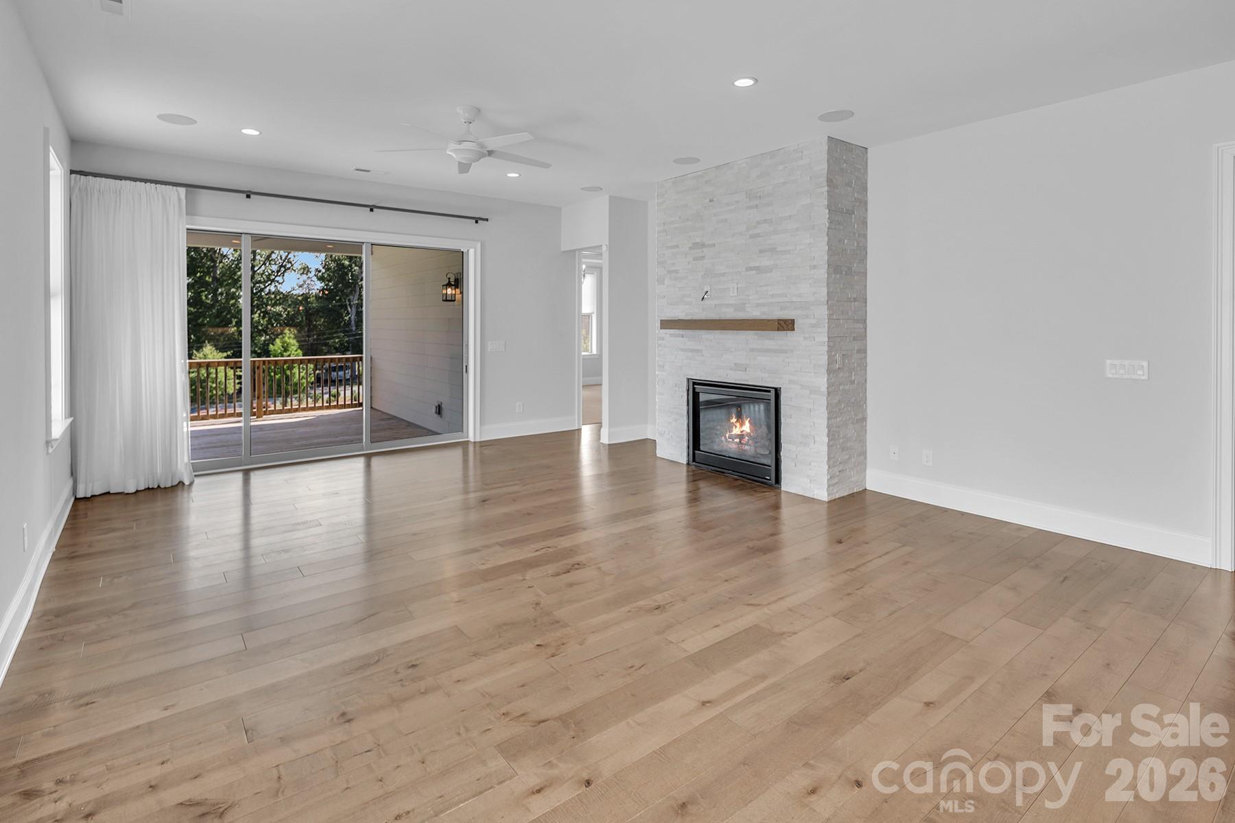 Regency at Palisades - Residential