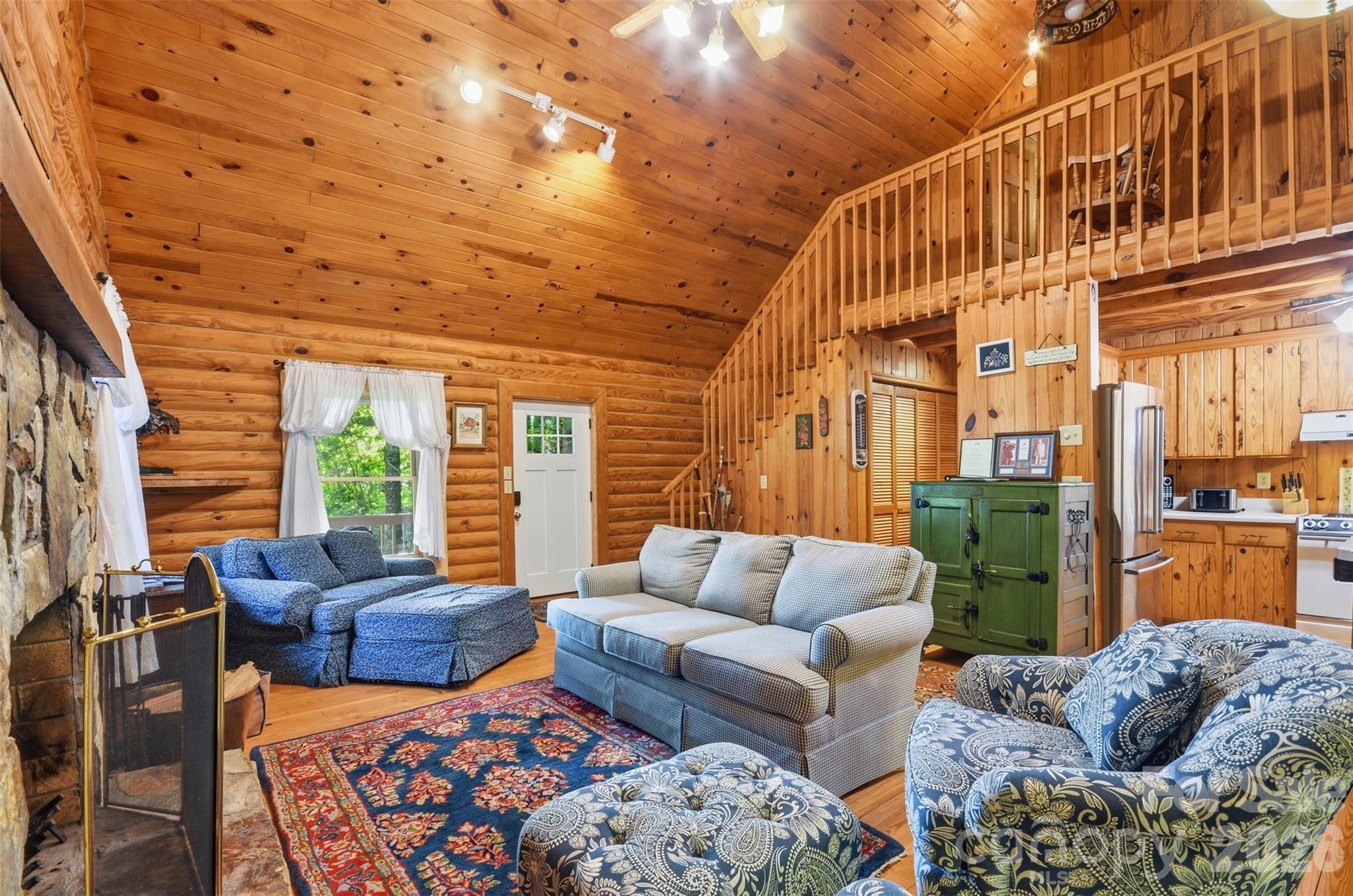 White Oak Mountain - Residential