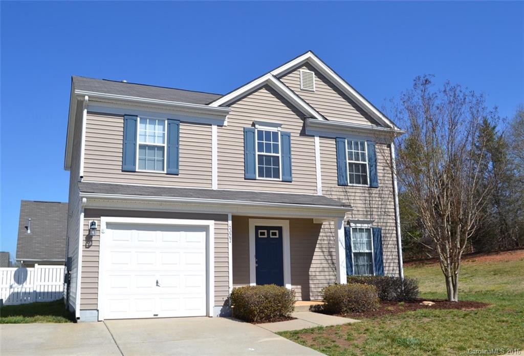 Adorable newly refreshed cul-de-sac home in desirable Arlington is move-in ready!  Featuring New Paint, New Vinyl, New Carpet, recently inspected and punch list completed.  Open floorplan with vaulted entry and great room.  Oversized owner's retreat with garden tub and two large secondary bedrooms.  Welcome home to Indian Land, less than 5 miles from Ballantyne but with all of the benefits of South Carolina living, low taxes, fantastic schools, and convenient to everything!