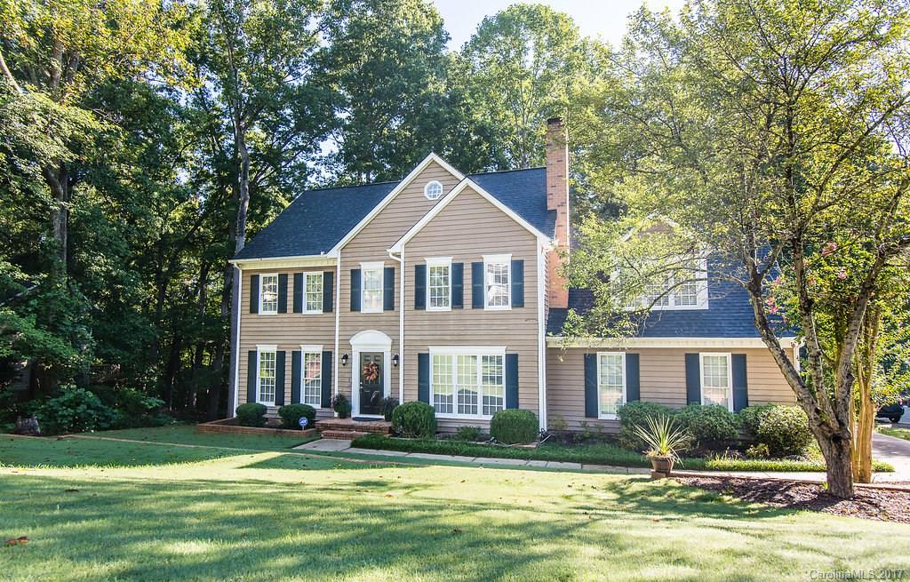Charming 2 story home with unfinished third floor (has electricity), granite counters in kitchen, stainless appliances, tiled kitchen floor, under cabinet lighting, gas range, hardwood floors on main/stairs, gas fireplace in great room. New carpet throughout upstairs, newly tiled laundry room (large space). Deck, private, wooded lot in desired Tara Plantation.
