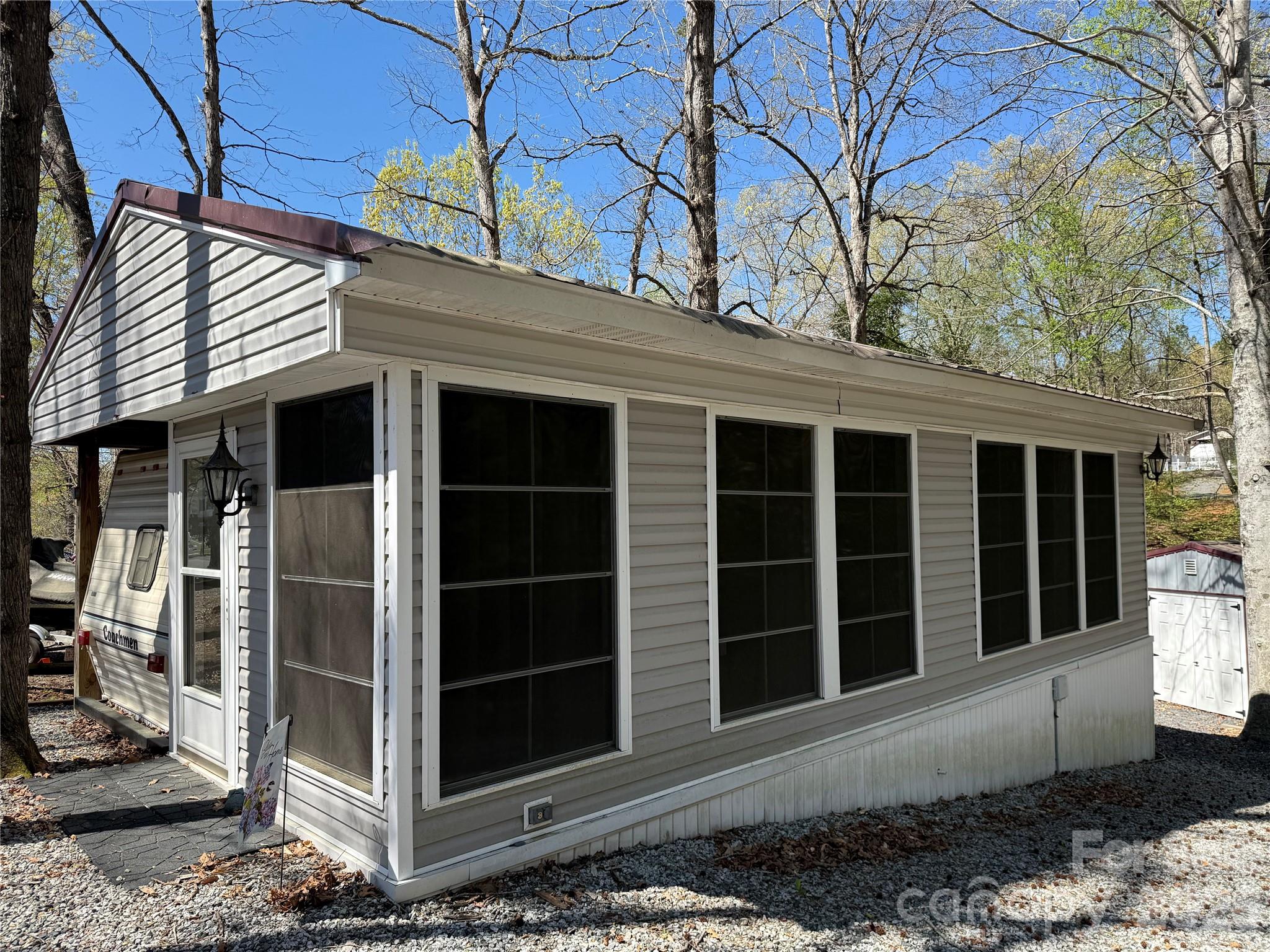 Twin Harbor - Residential