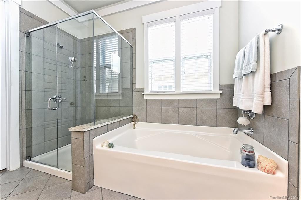 Riverwalk - Residential Lease