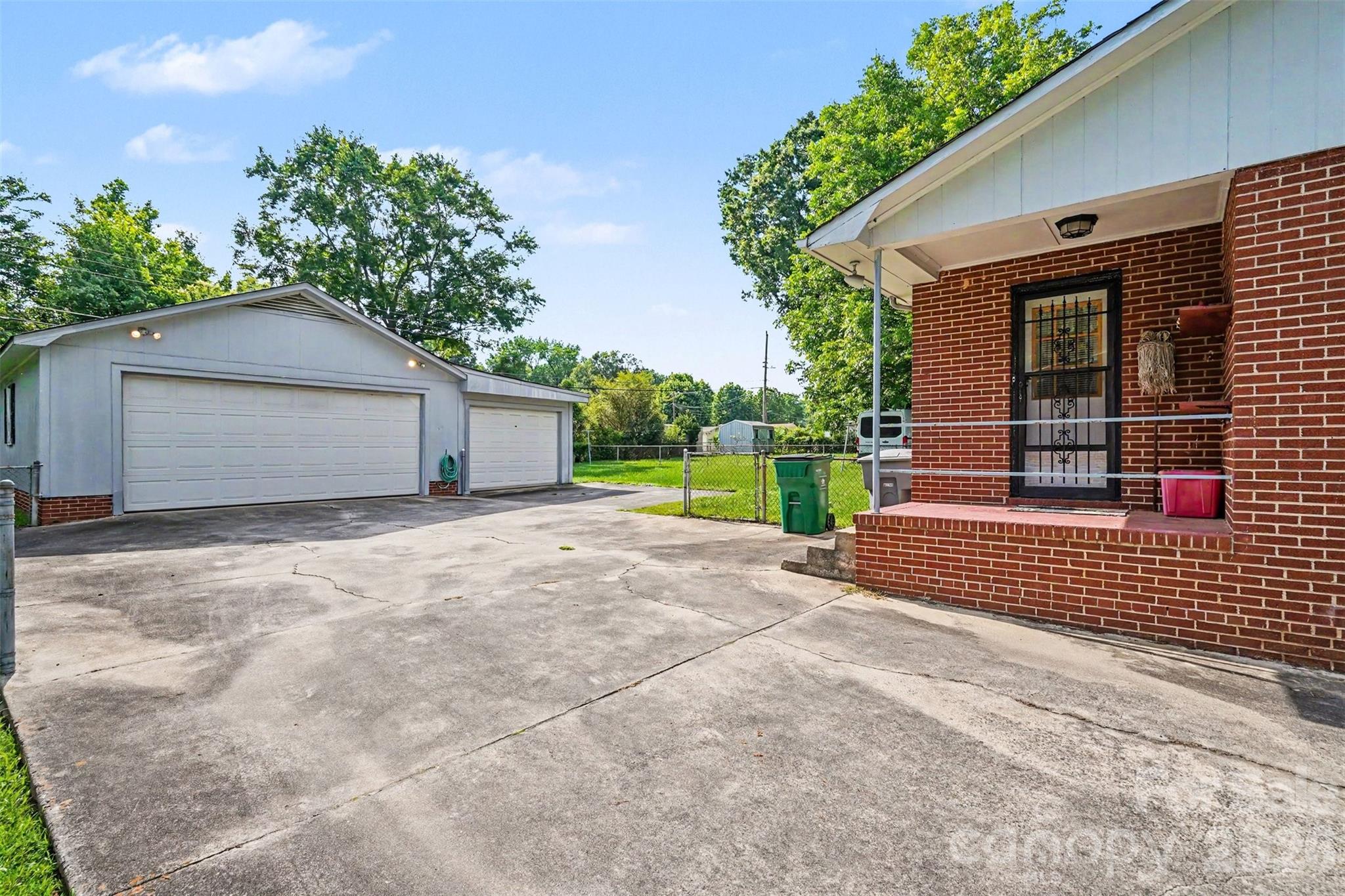 Briarwood - Residential