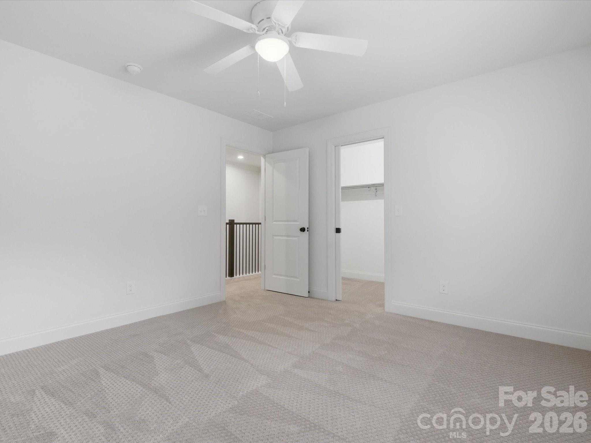 The Oaks On Providence - Residential