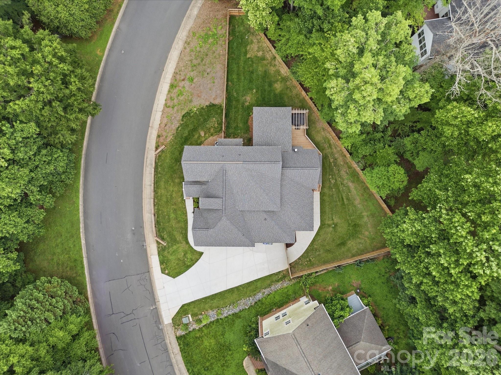 The Oaks On Providence - Residential