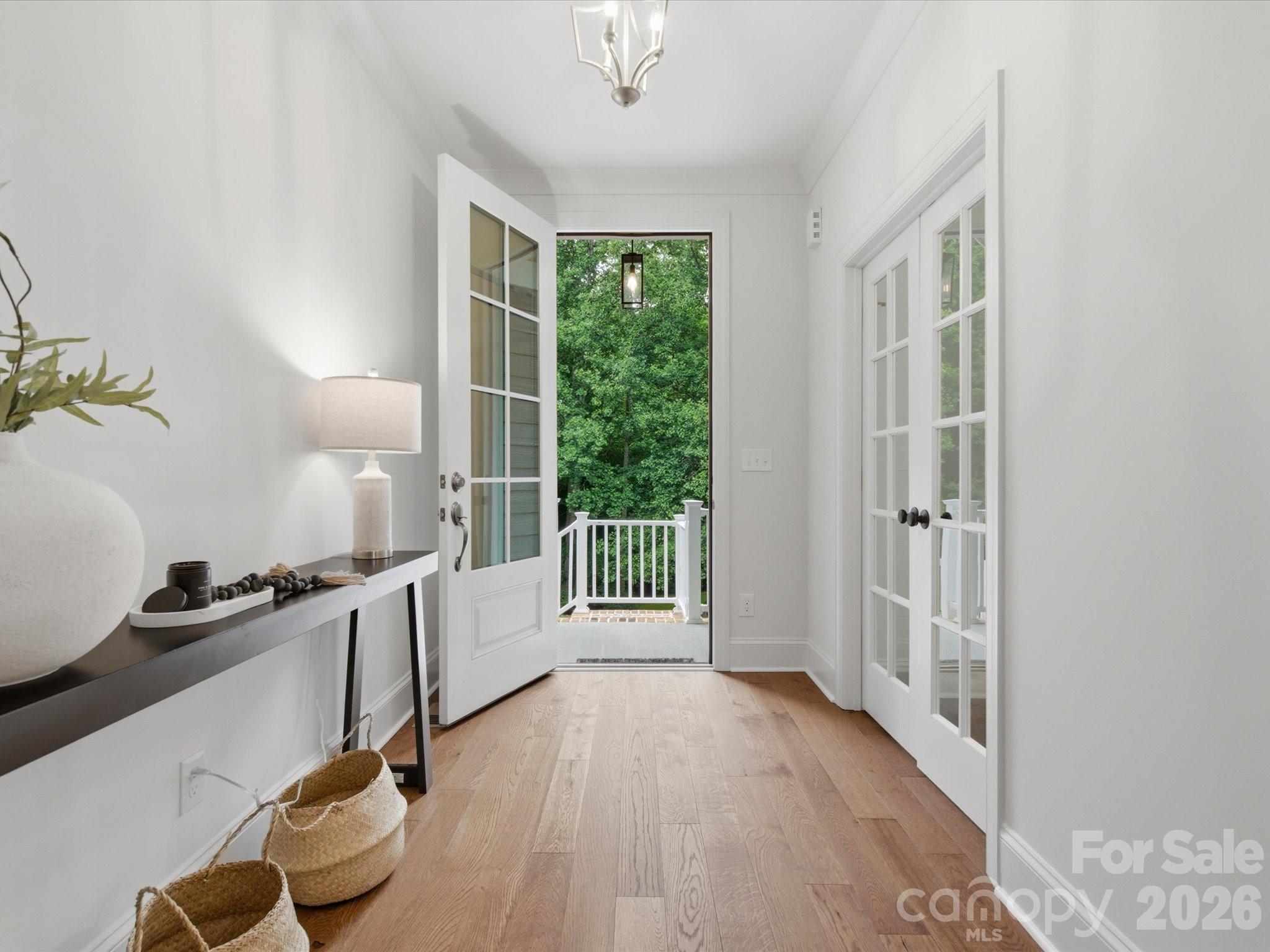 The Oaks On Providence - Residential