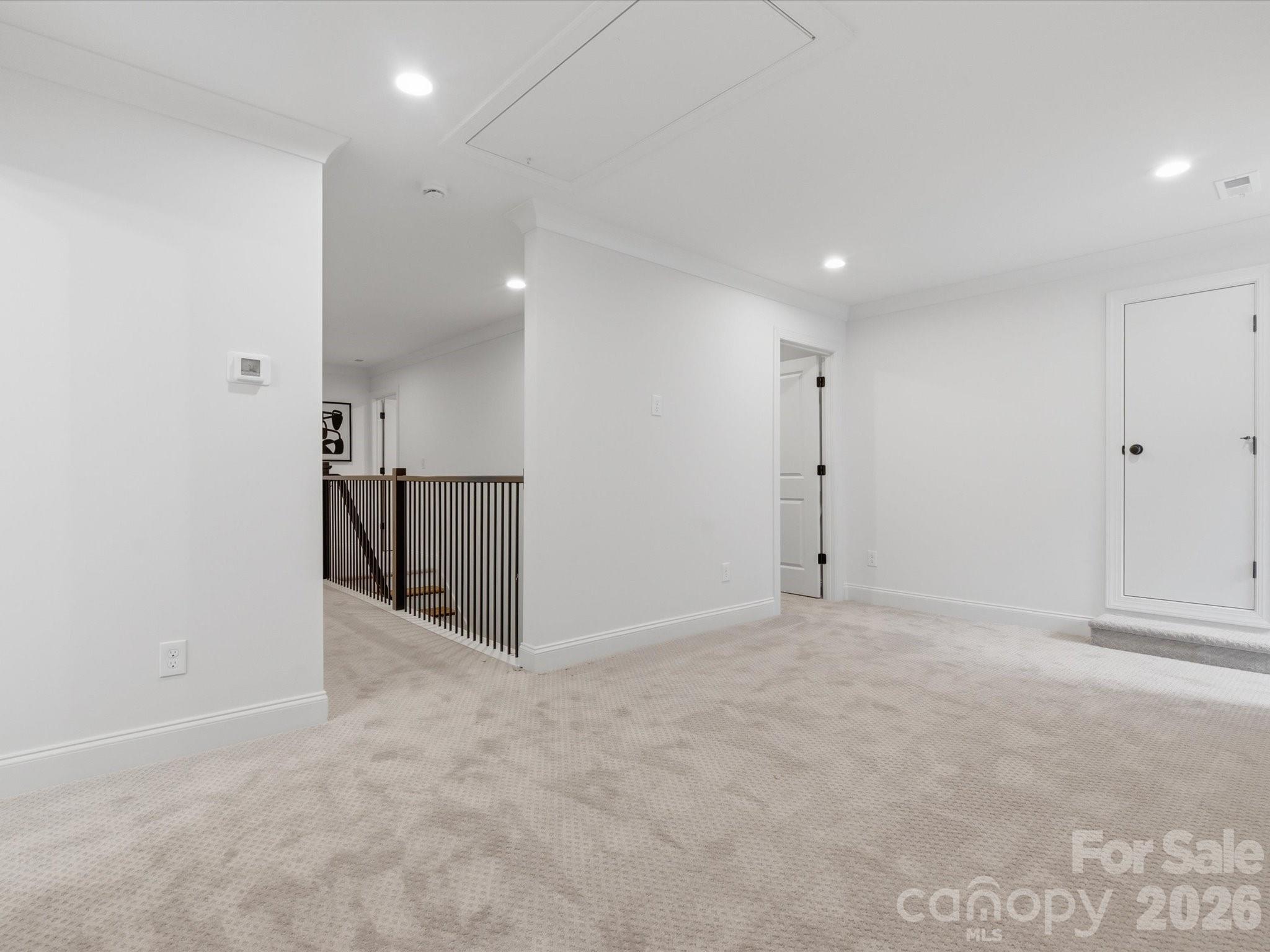 The Oaks On Providence - Residential