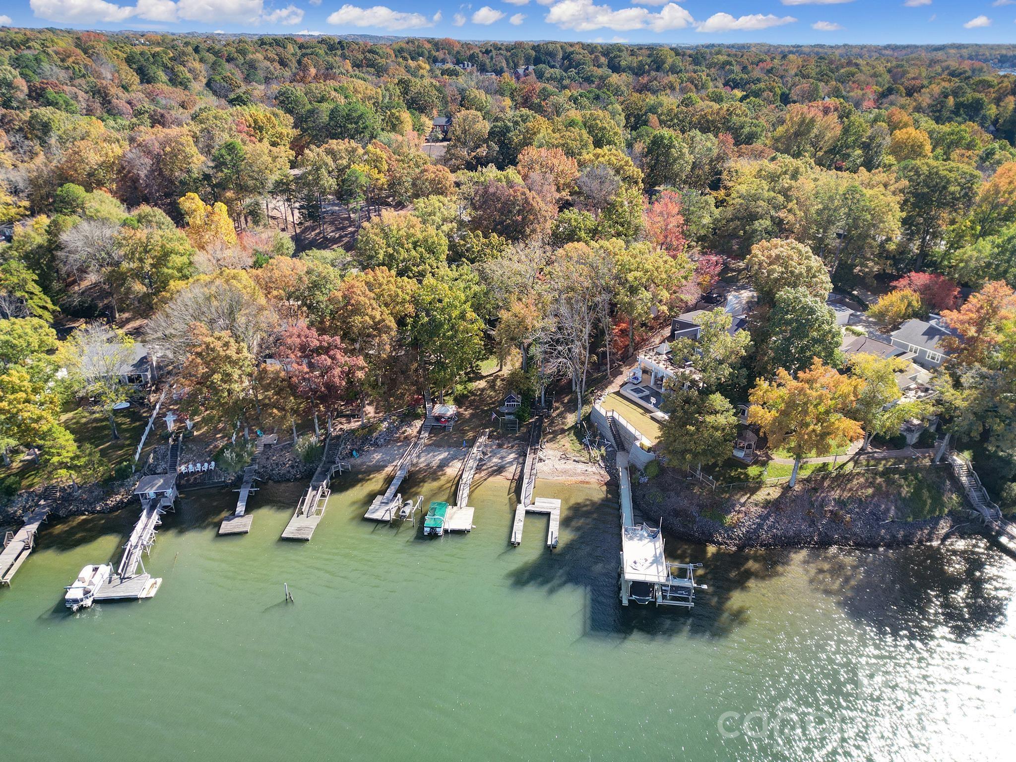 Tega Cay - Residential
