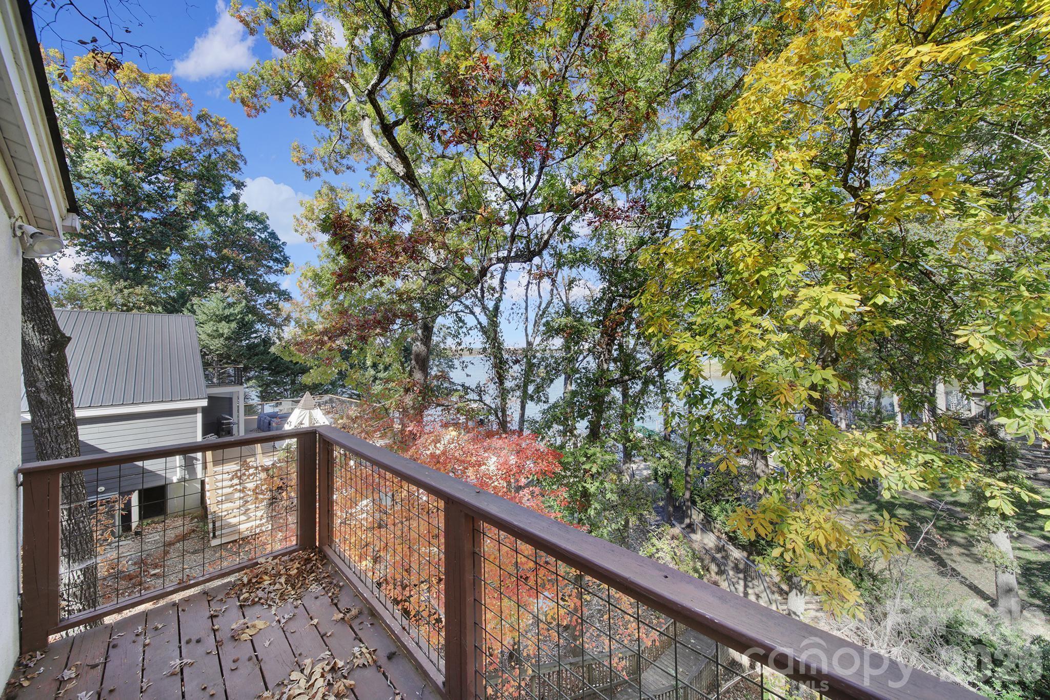 Tega Cay - Residential