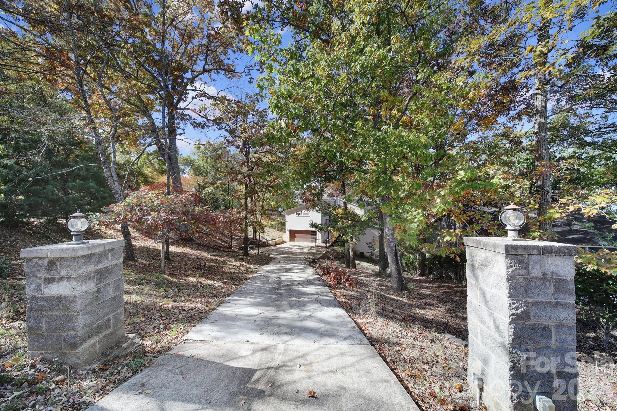 Tega Cay - Residential