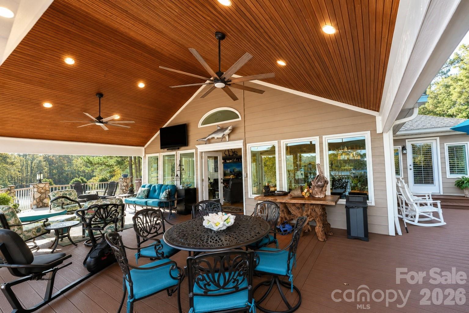 Glenn Oaks - Residential