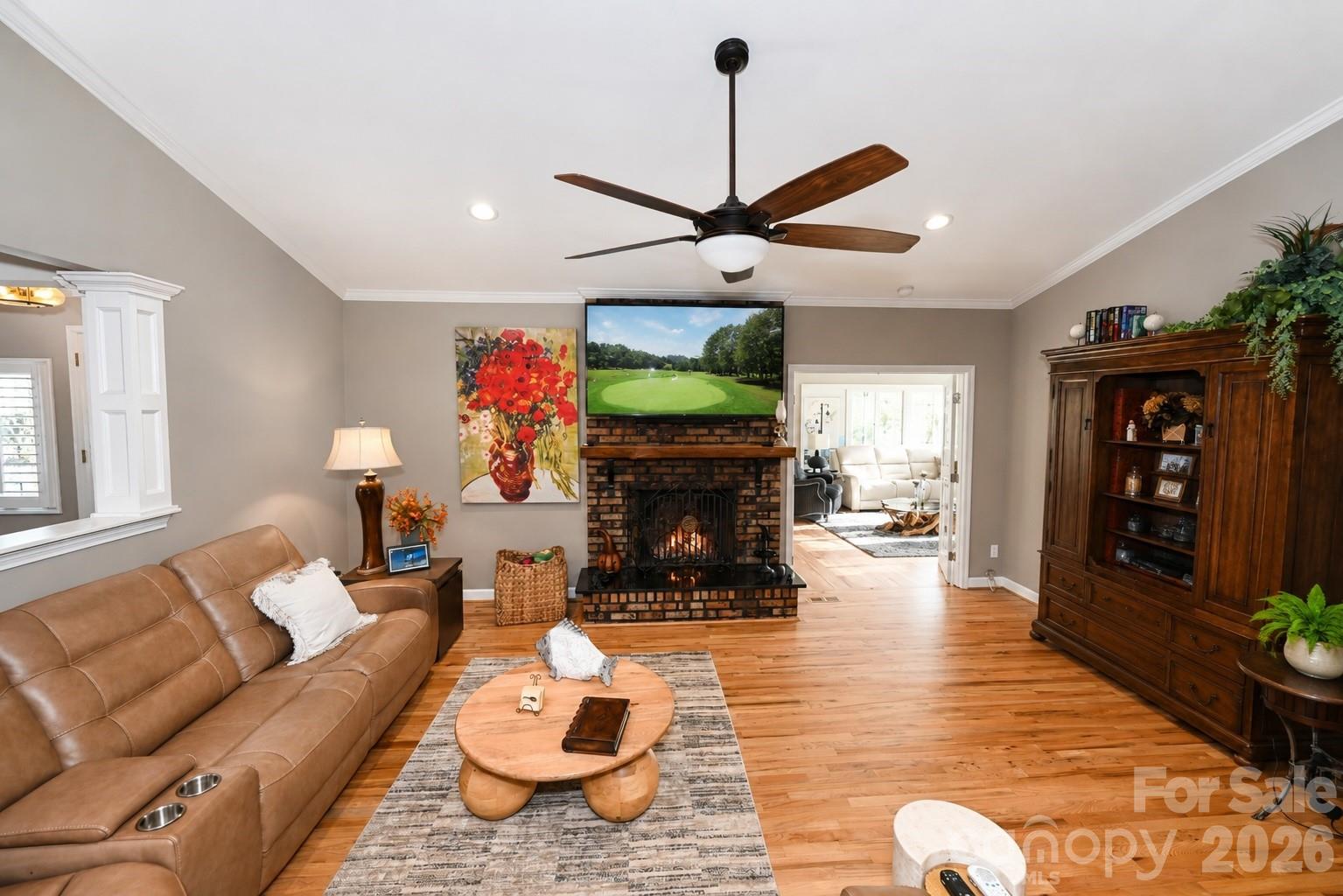 Glenn Oaks - Residential