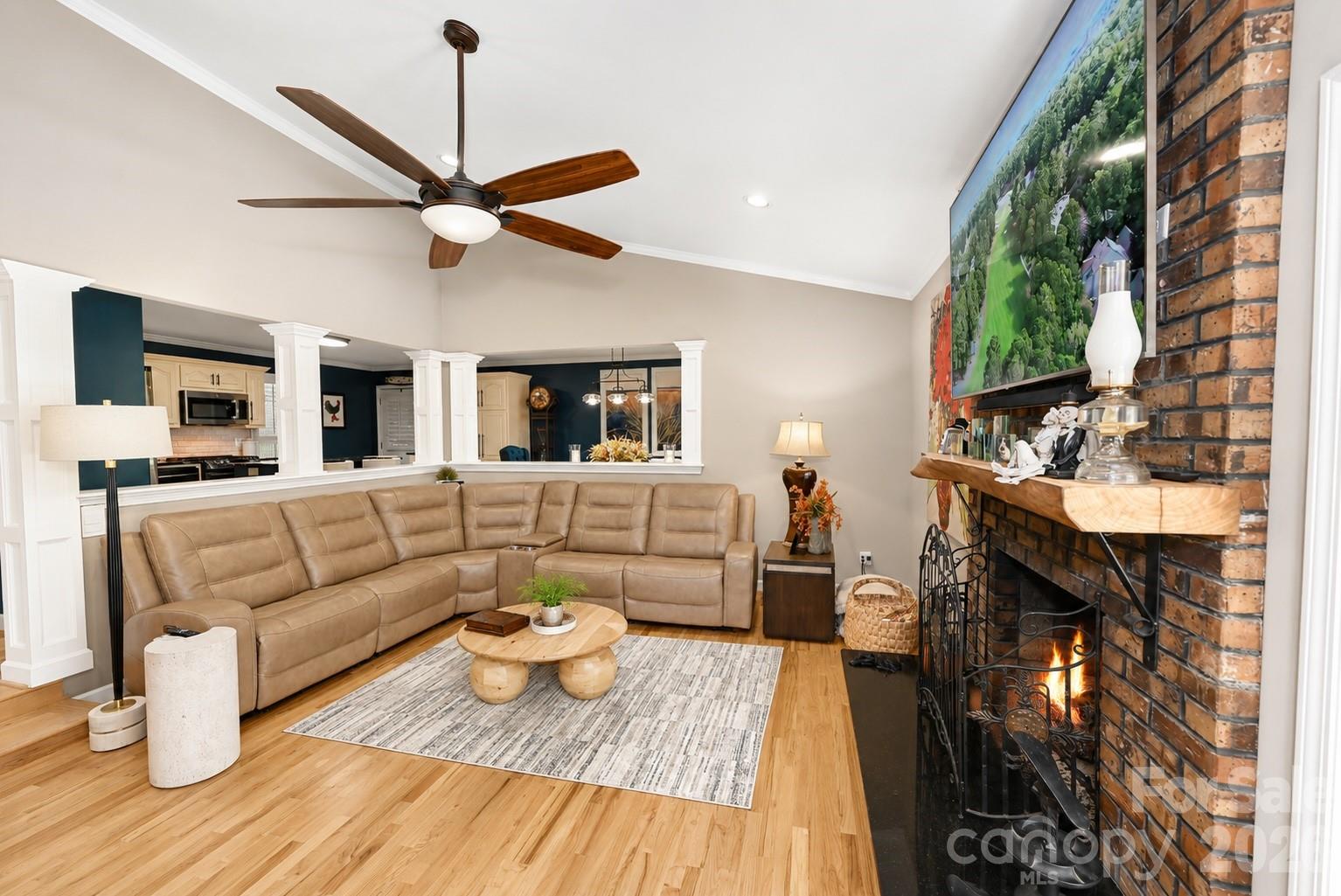Glenn Oaks - Residential