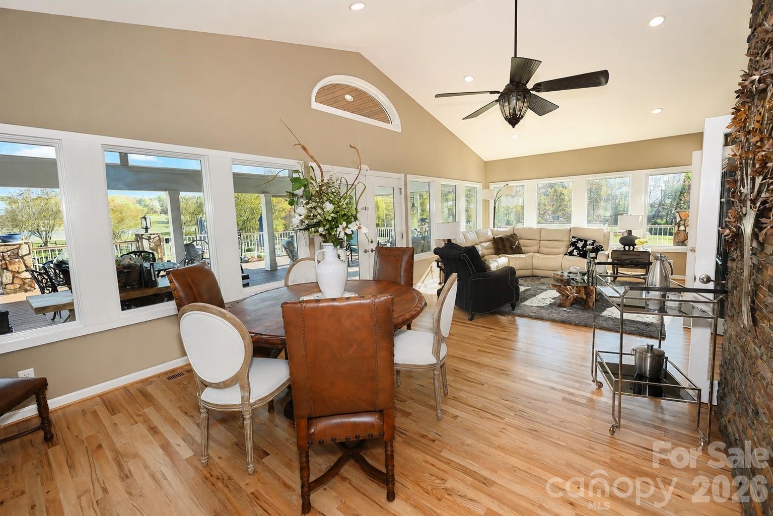 Glenn Oaks - Residential