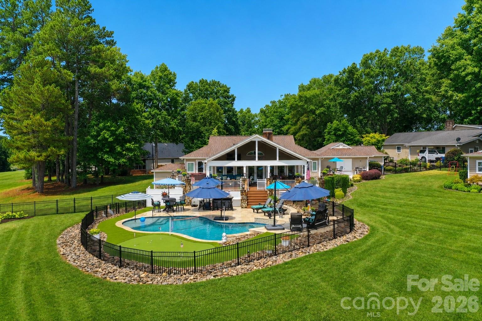 Glenn Oaks - Residential