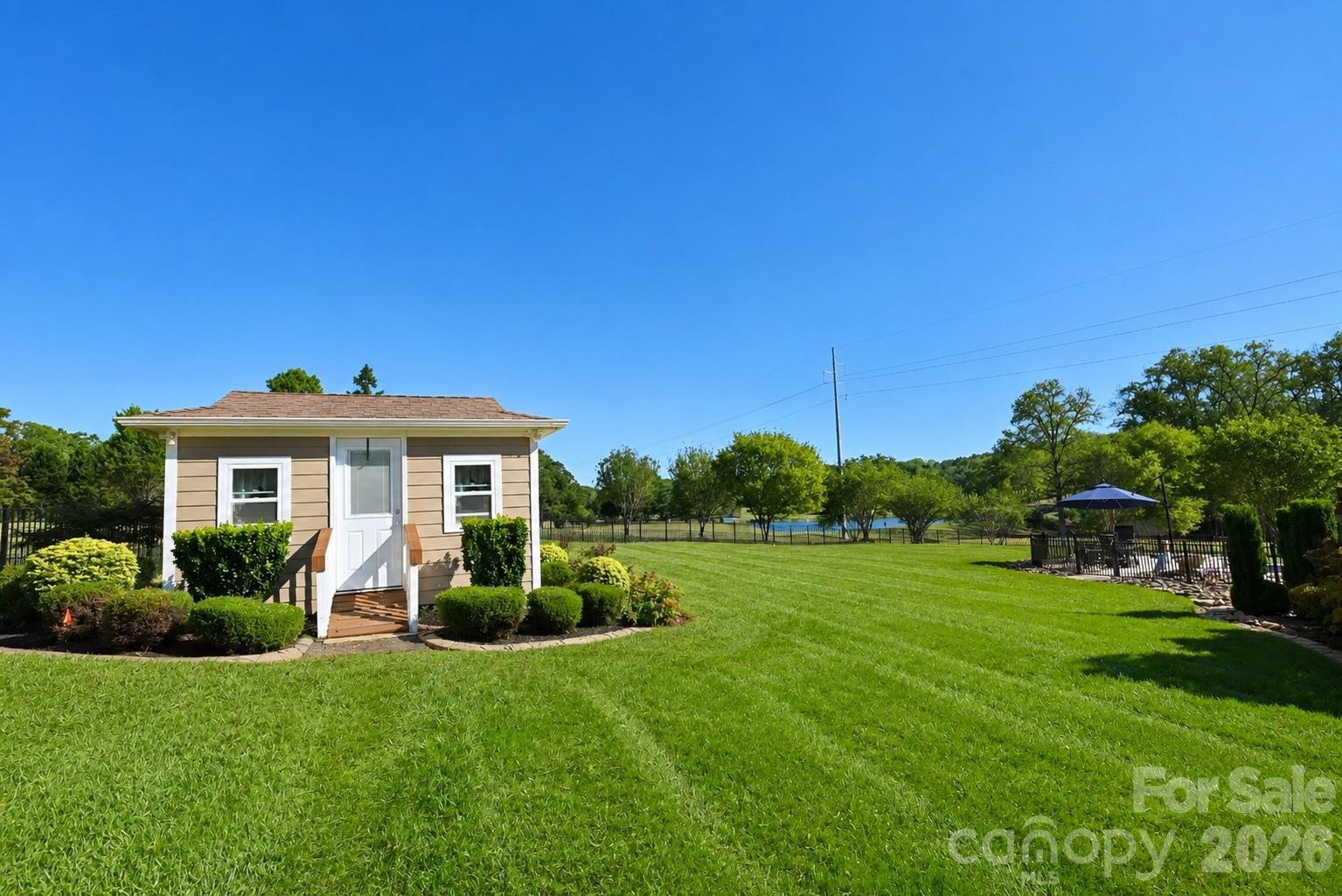 Glenn Oaks - Residential