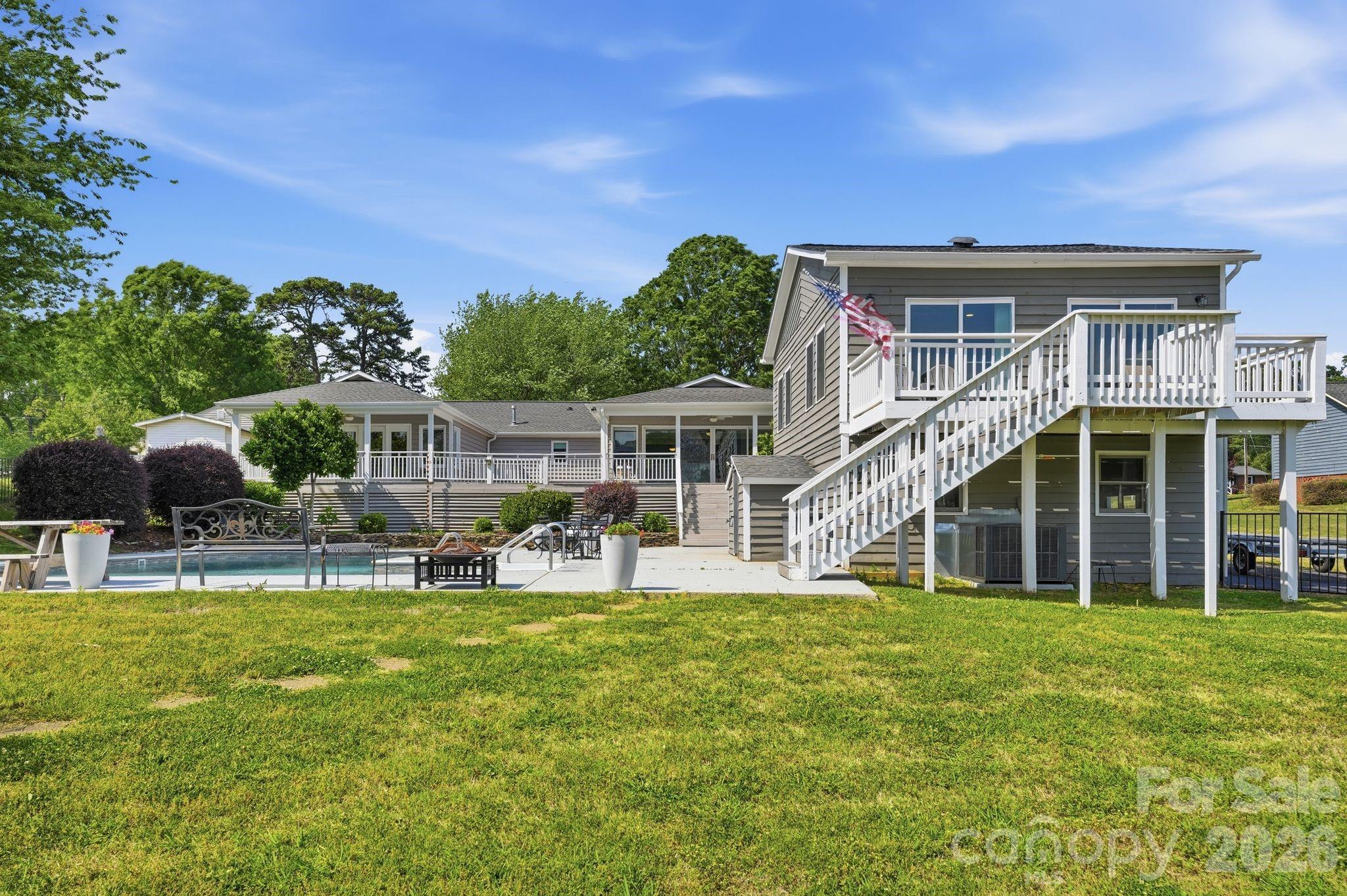 Waters Edge - Residential