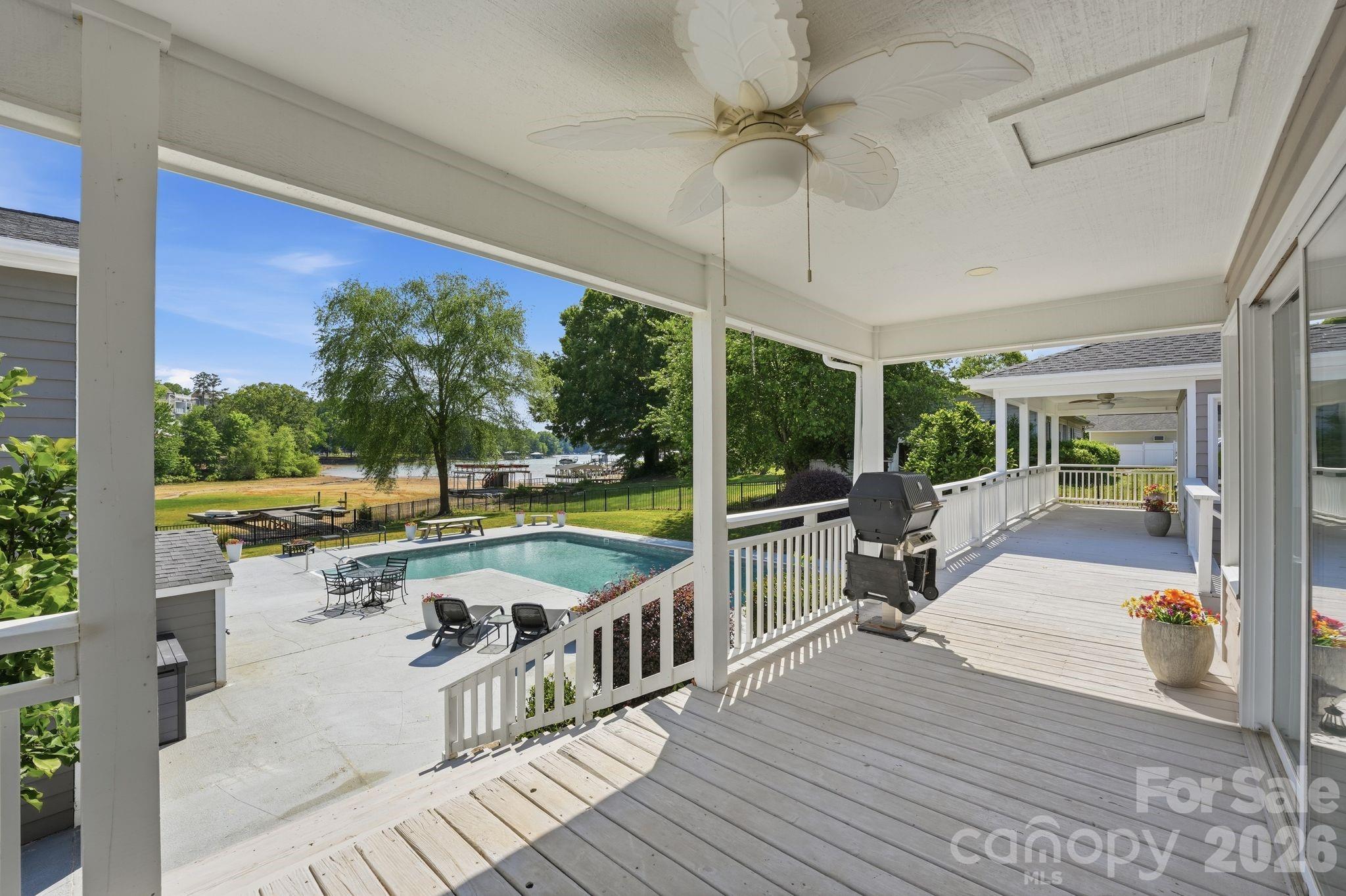 Waters Edge - Residential