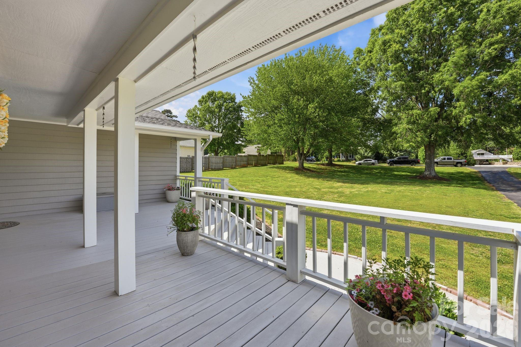 Waters Edge - Residential