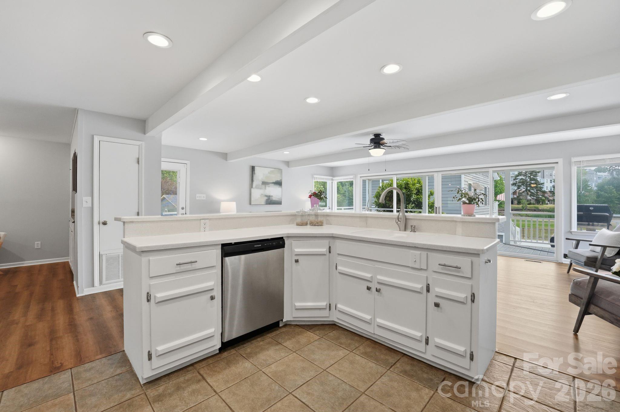 Waters Edge - Residential