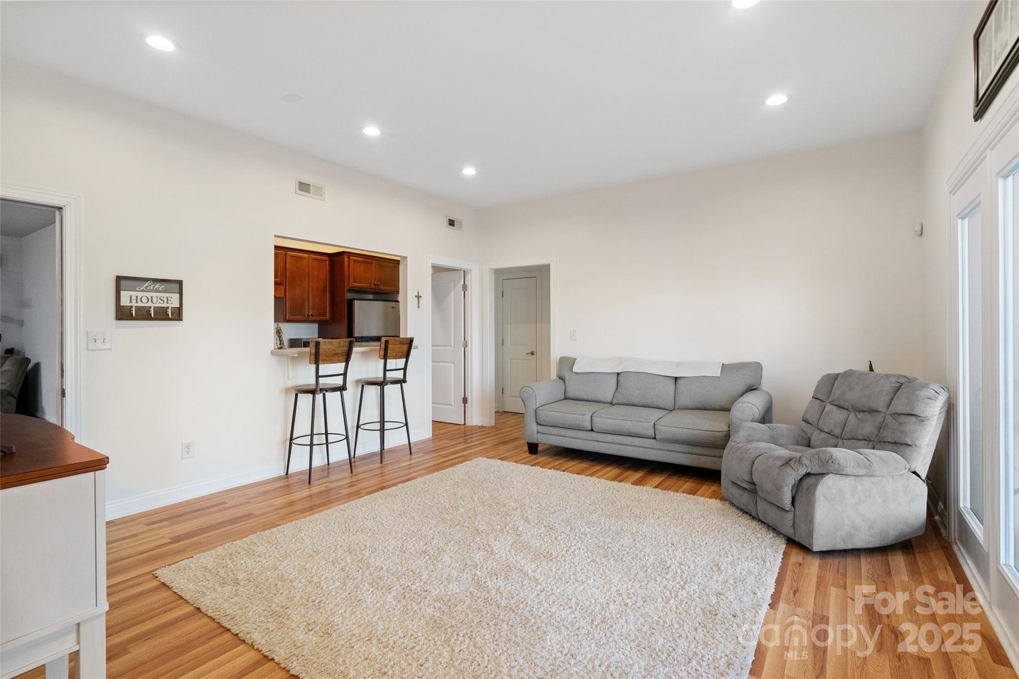 Mariners Bluff - Residential