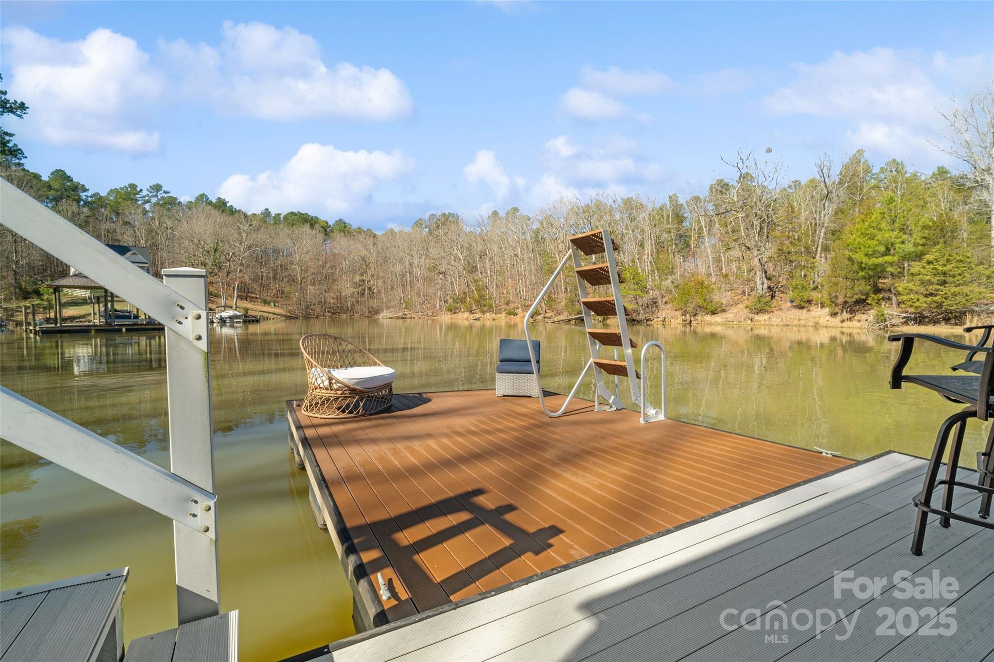 Mariners Bluff - Residential
