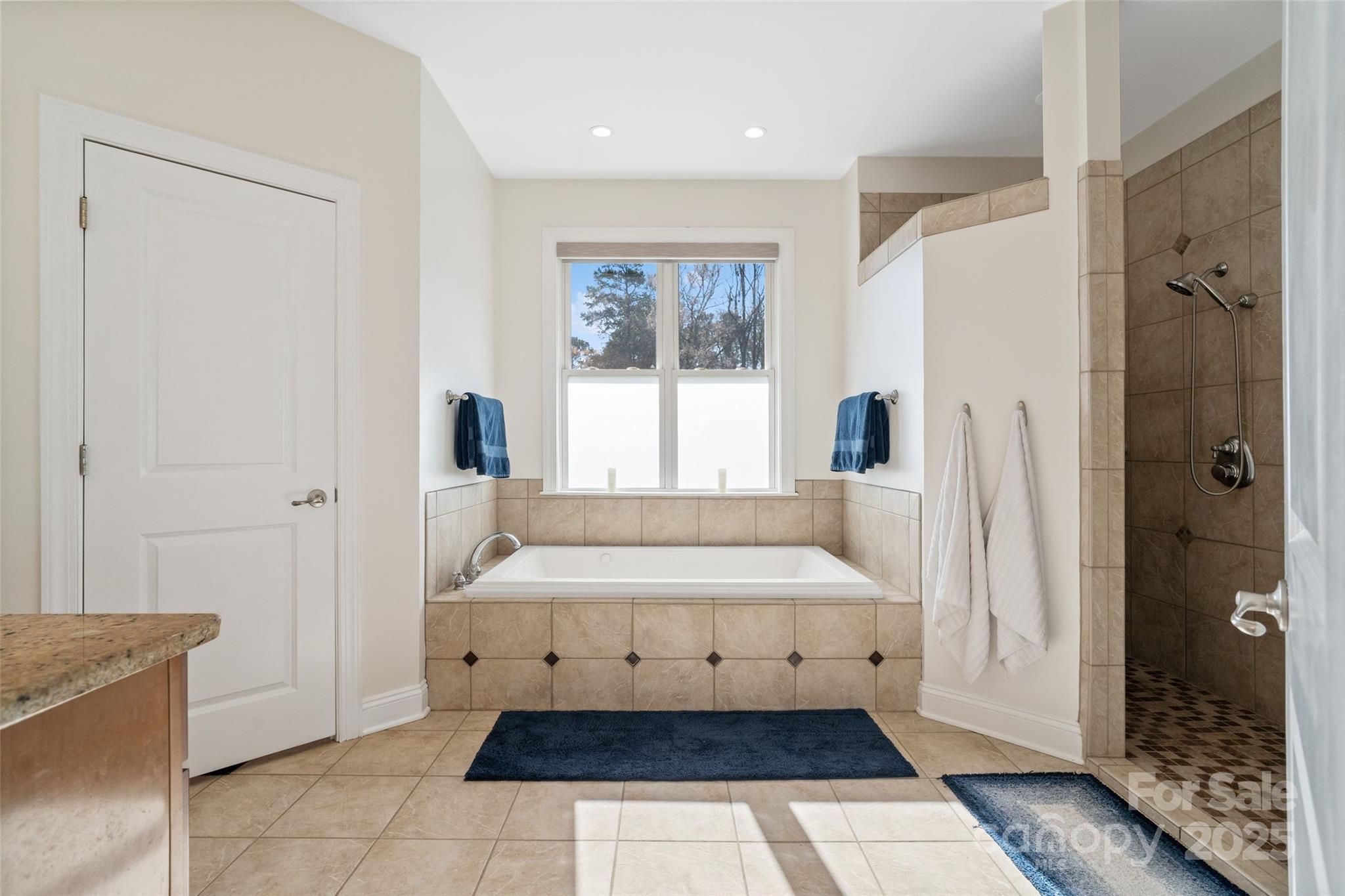Mariners Bluff - Residential