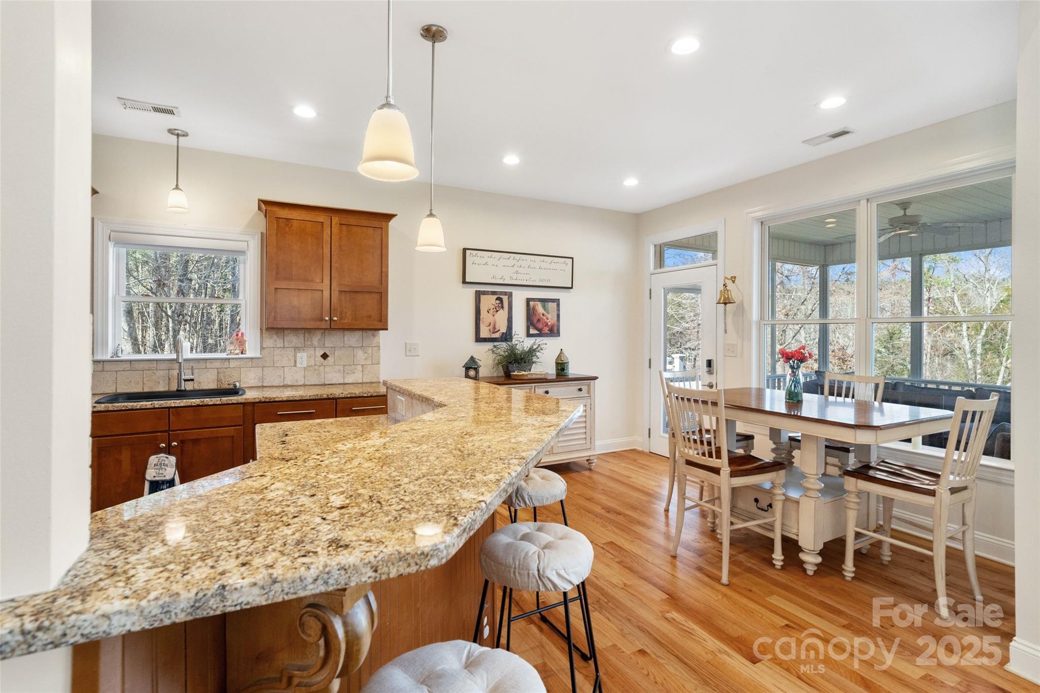 Mariners Bluff - Residential