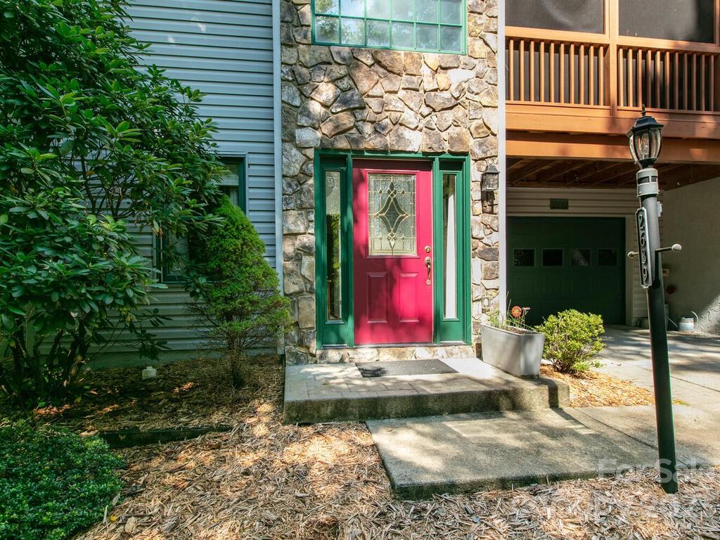 Connestee Falls - Residential