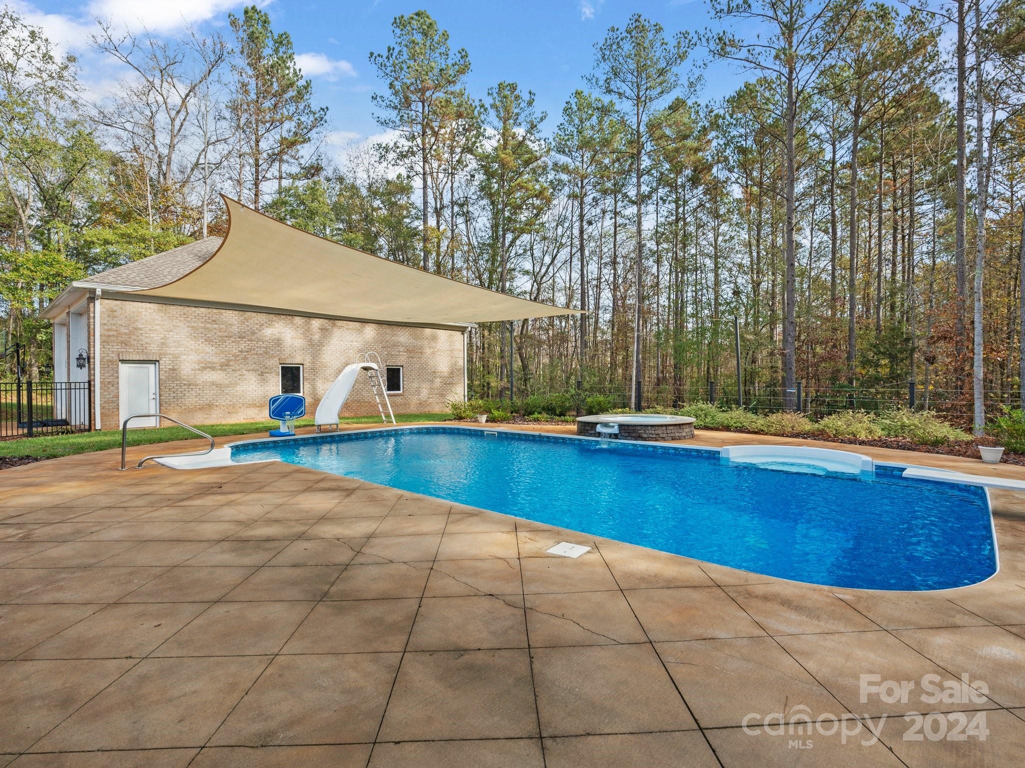 Henrys Glen - Residential