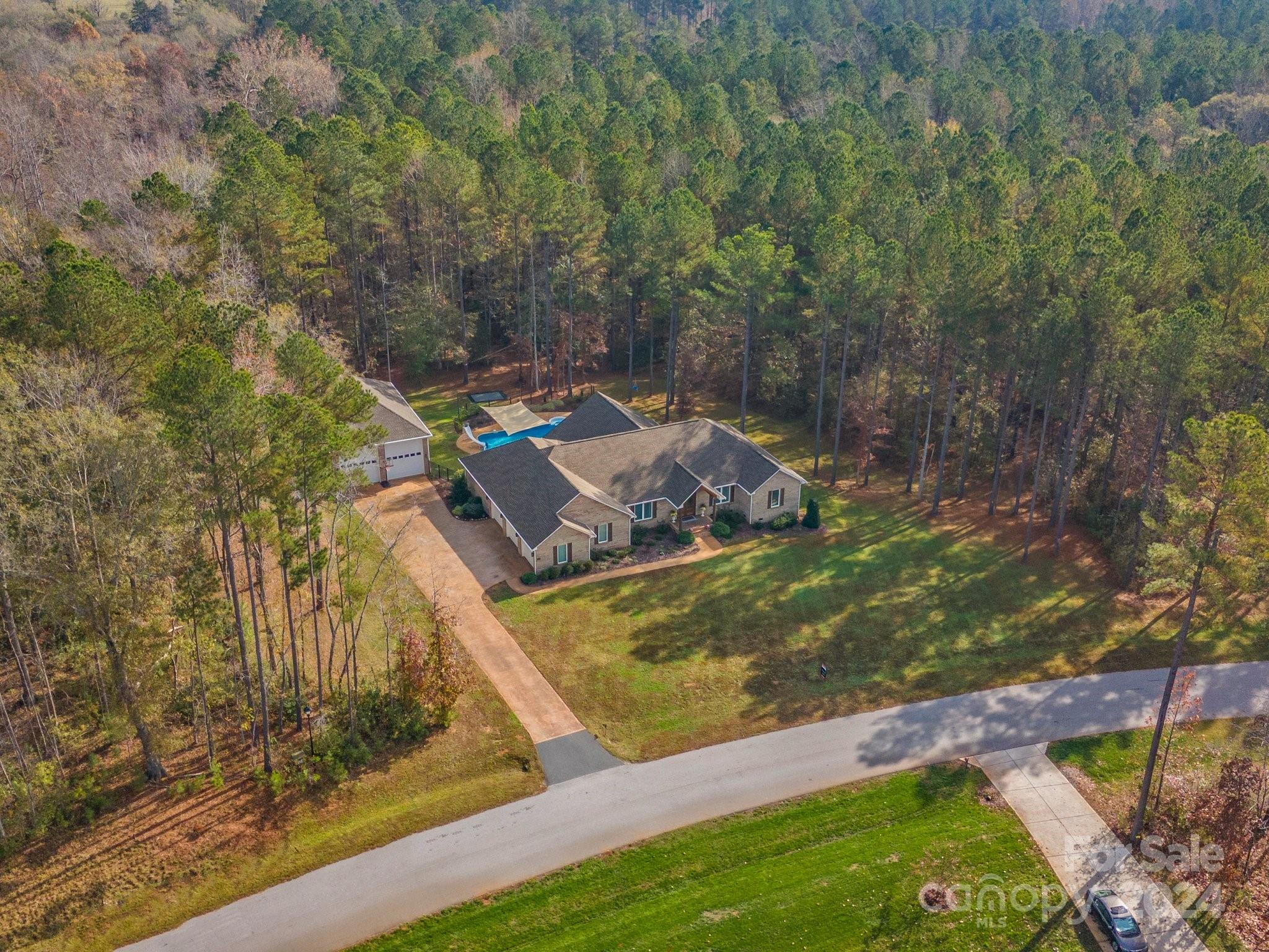 Henrys Glen - Residential
