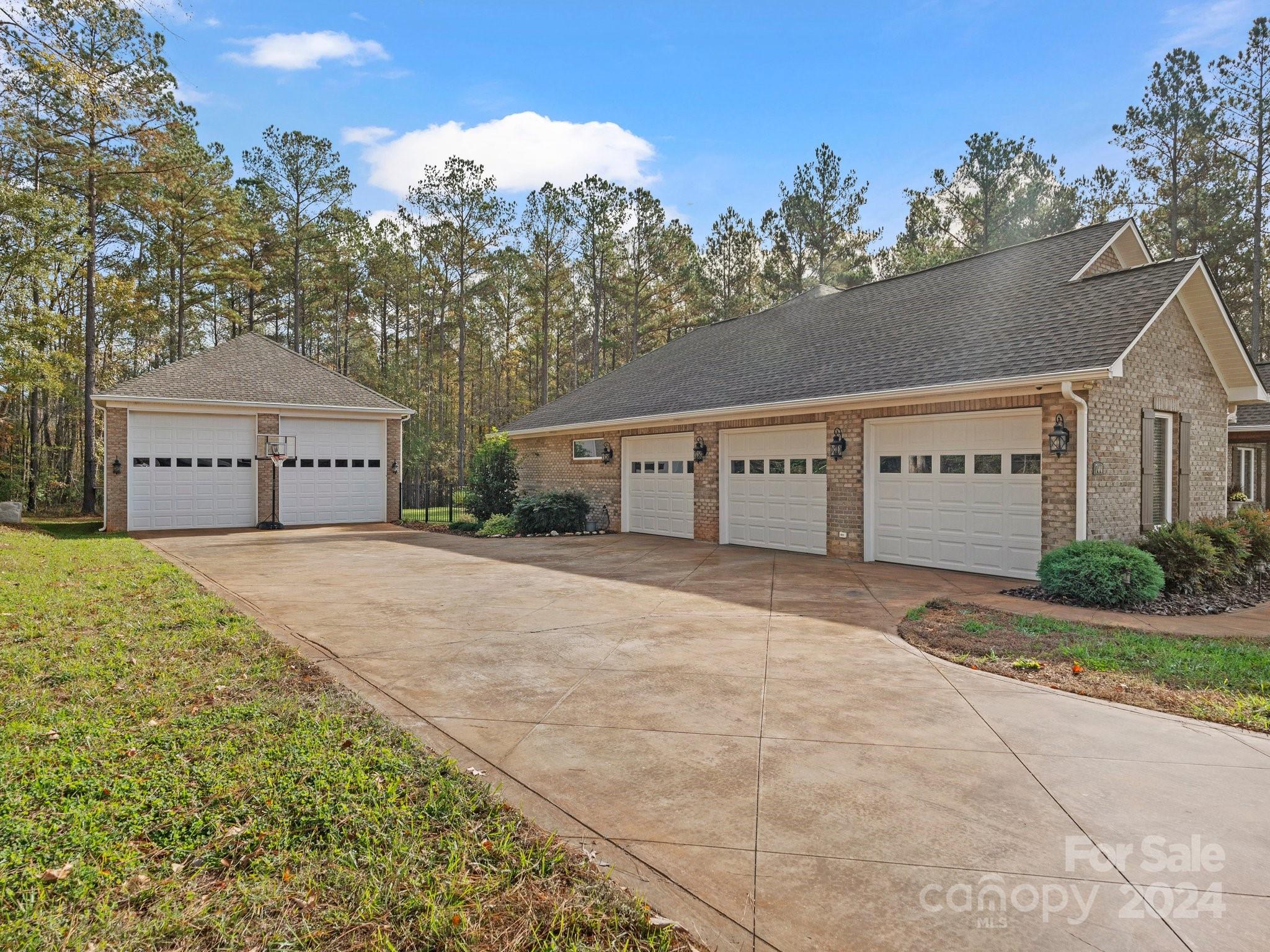 Henrys Glen - Residential