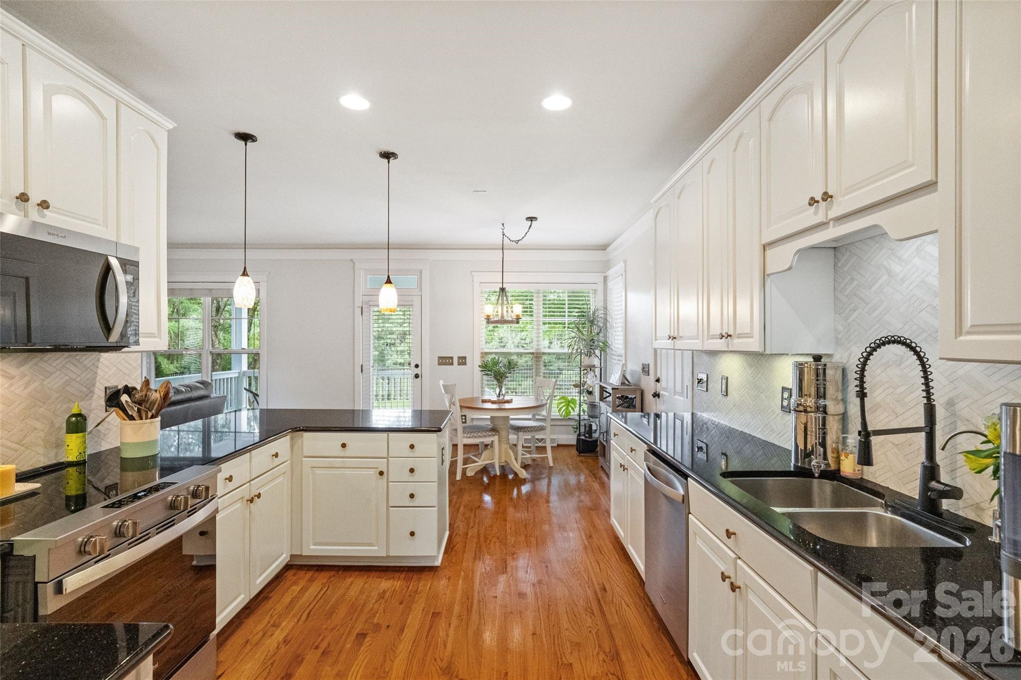 Lakeshore - Residential