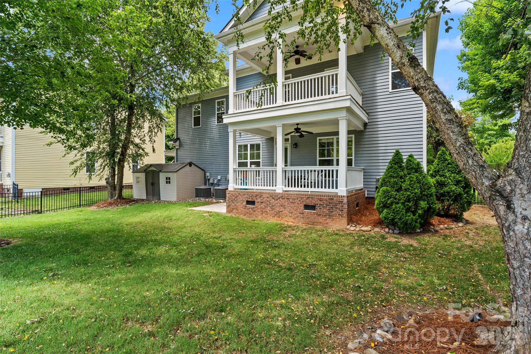Lakeshore - Residential