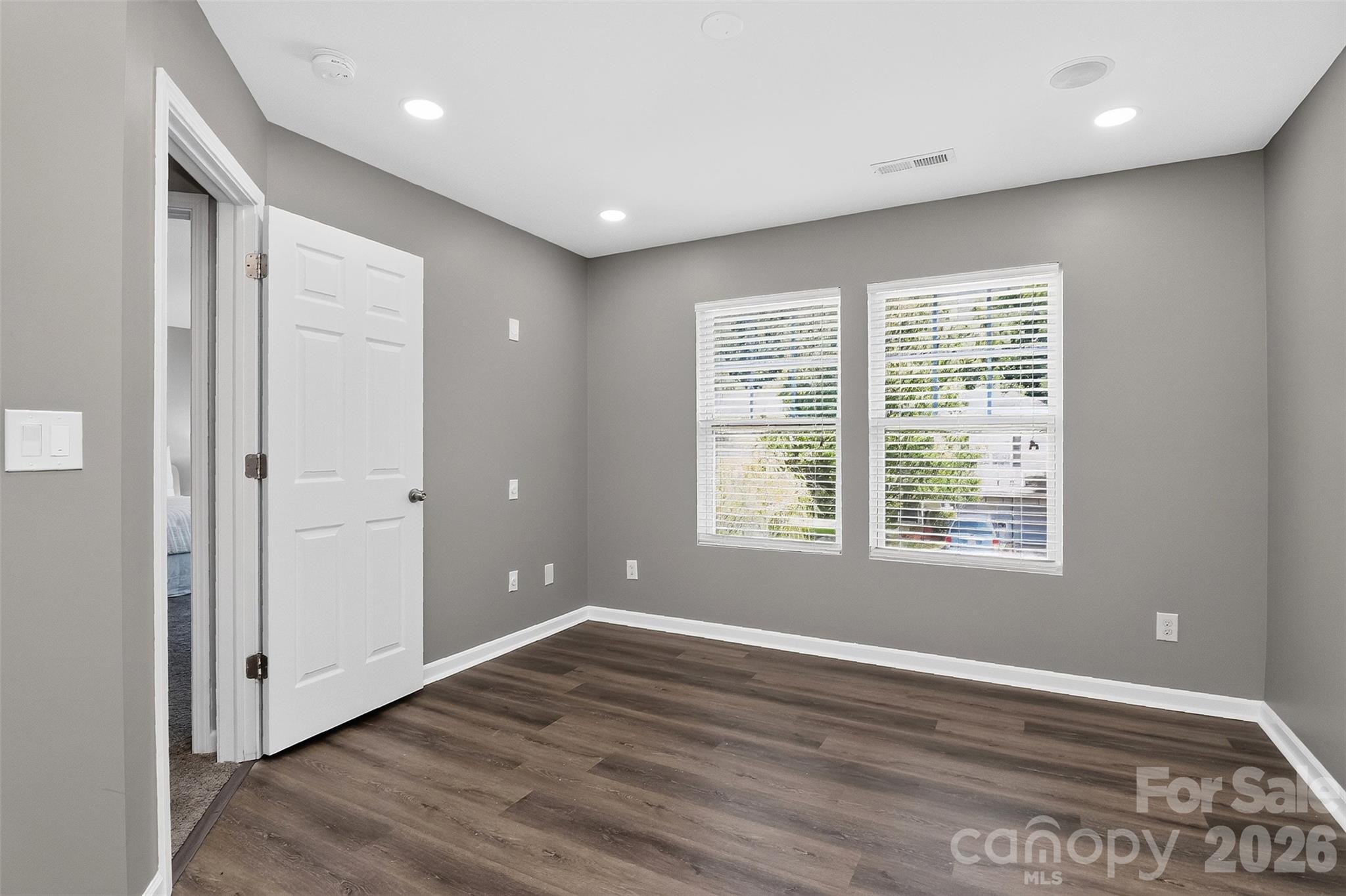 Waterlyn - Residential