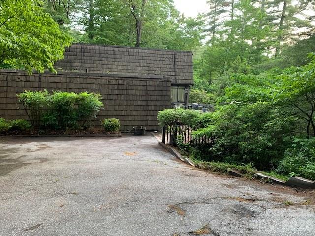 KNOB CREEK - Residential
