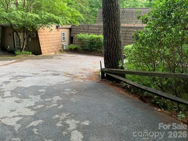 KNOB CREEK - Residential