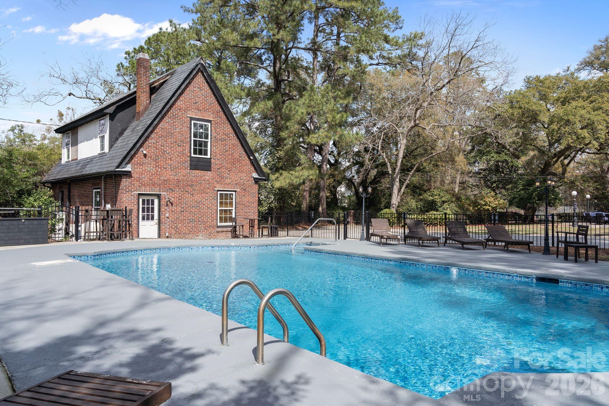 Pinewood Circle - Residential